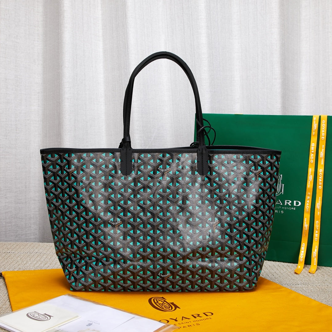 Gogy Classic Chevron Pattern Tote Bag with Cartoon Dog Print and Pouch