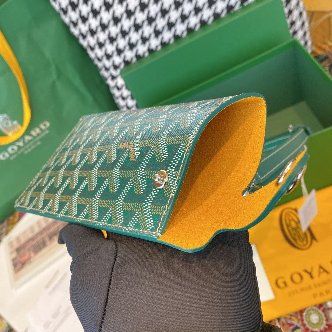 Gogy Luxury Green Chevron Print Leather Belt with Dust Bag and Box