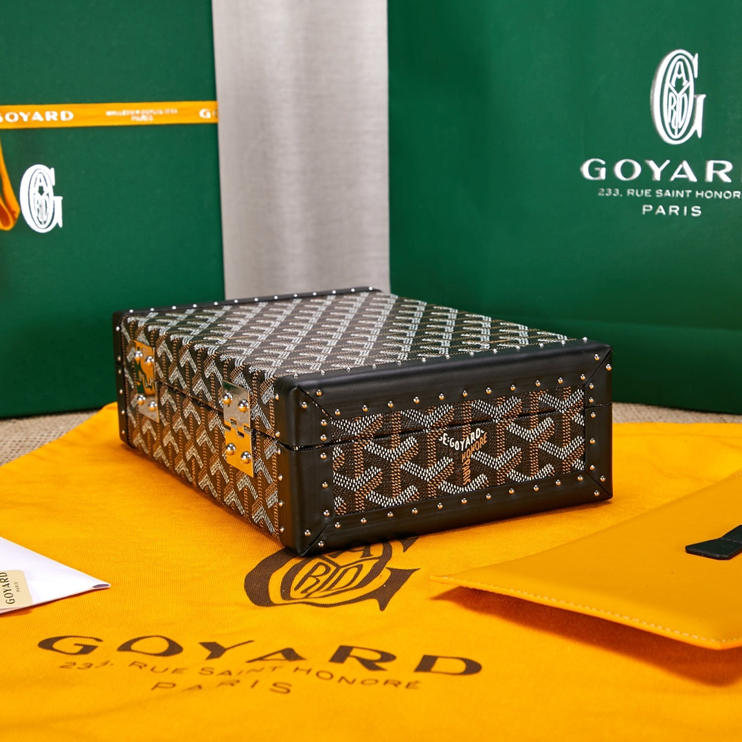 Gogy Classic Chevron Pattern Luxury Jewelry Trunk Box with Gold Clasp