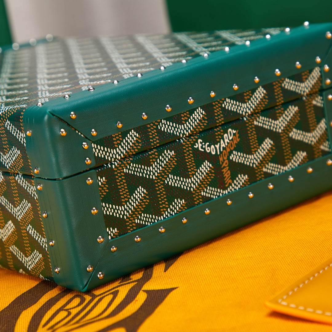 Gogy Small Chevron Pattern Jewelry Trunk with Metal Latches and Studs