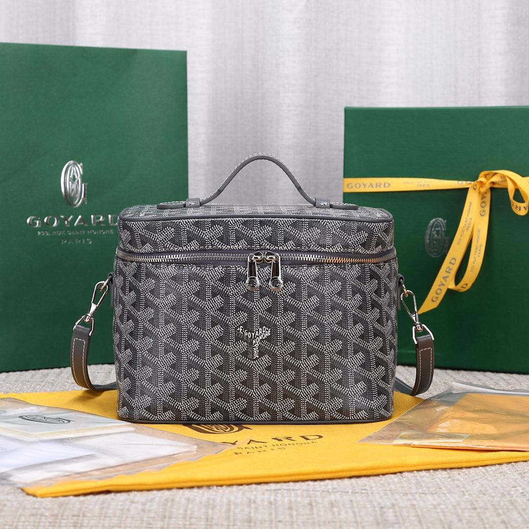 Gogy Grey Chevron Pattern Vanity Case Cosmetic Box Shoulder Bag