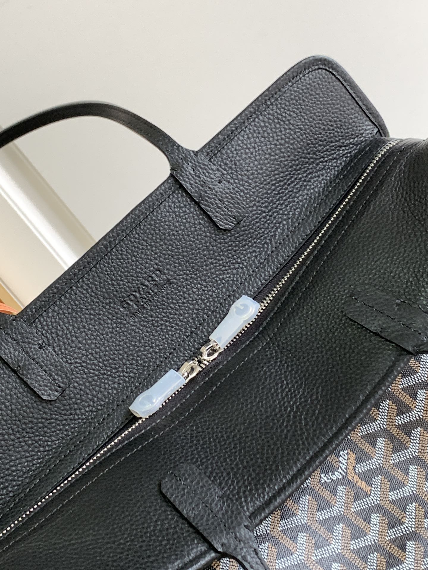 Gogy Black Geometric Chevron Pattern Tote Bag Shoulder Purse