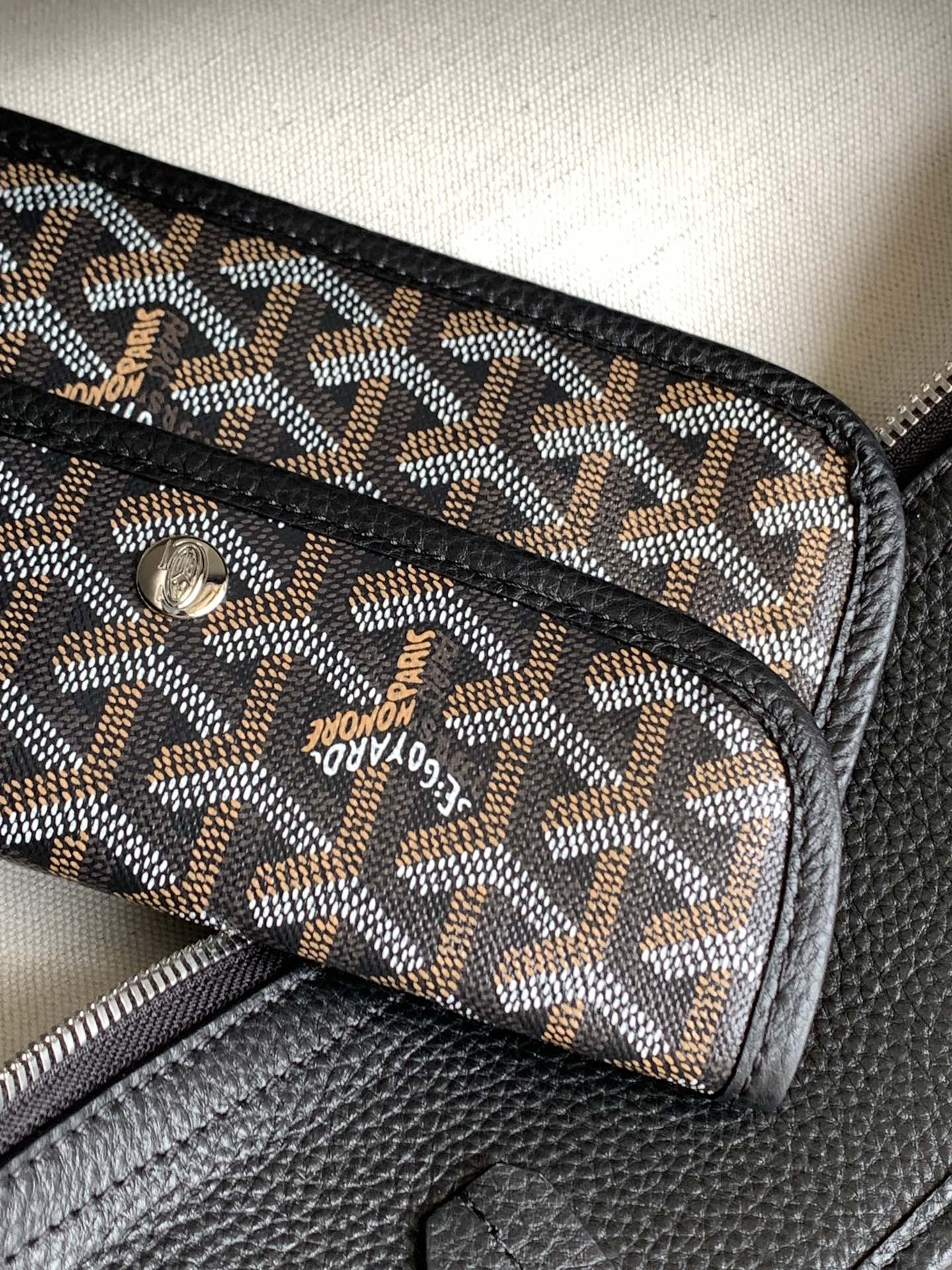 Gogy Black Geometric Chevron Pattern Tote Bag Shoulder Purse