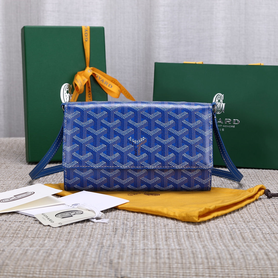 Gogy Elegant Green Chevron Pattern Leather Crossbody Bag