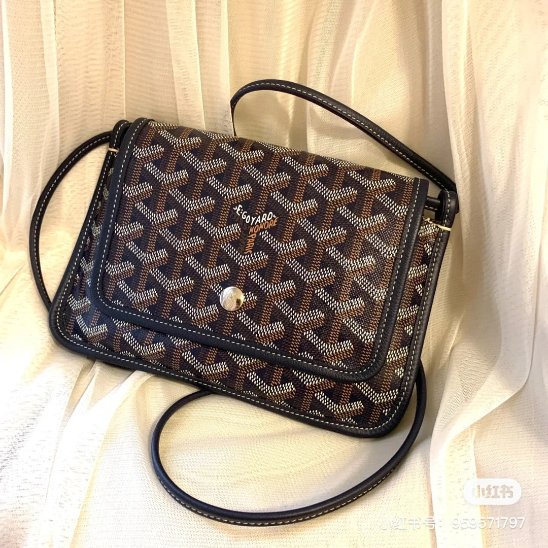 Gogy Luxury Chevron Pattern Crossbody Bag with Adjustable Shoulder Strap