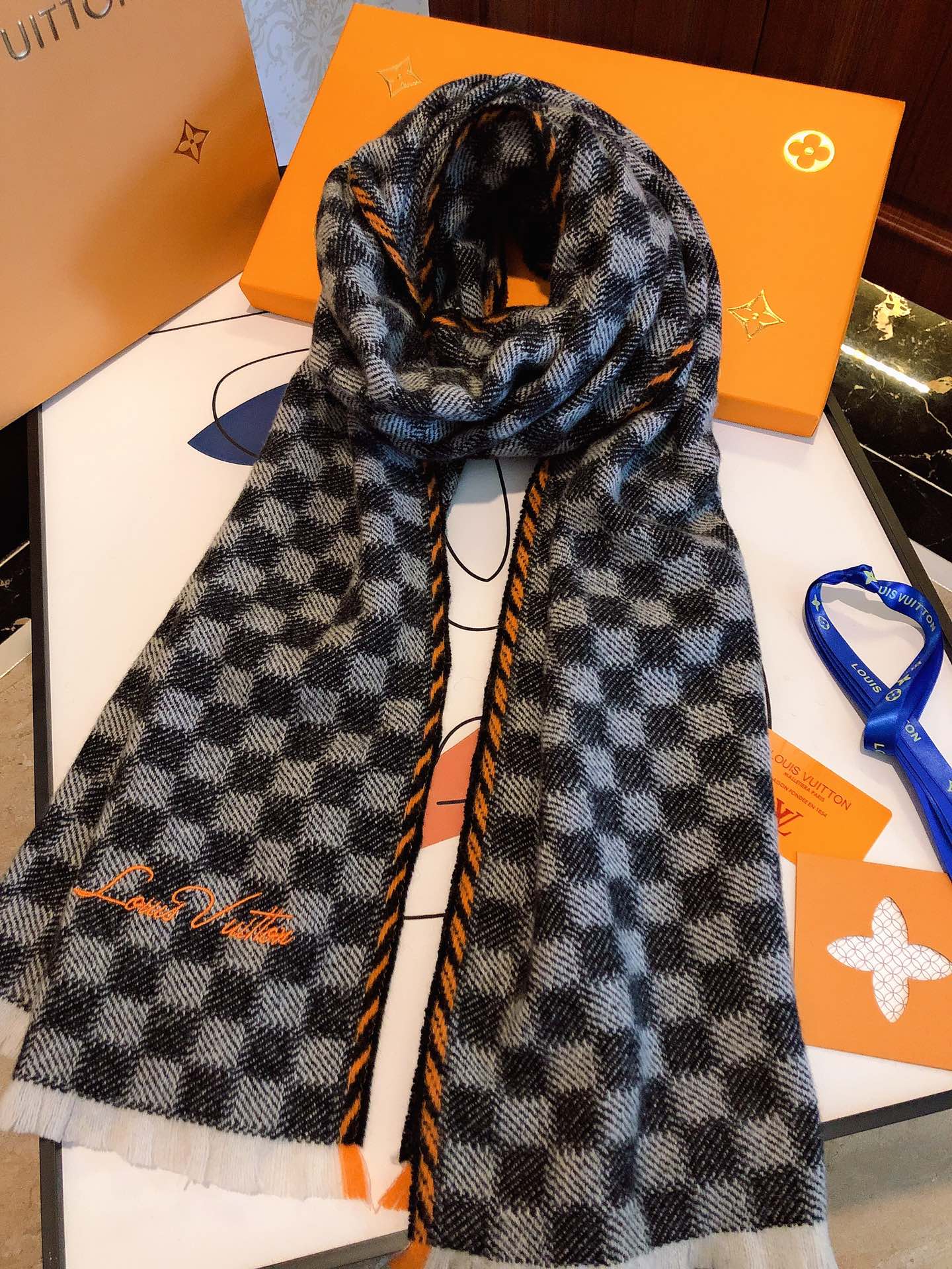 Luxury Checkered Scarf for Men - Grey and Black Damier Pattern Wool Knit Winter Muffler