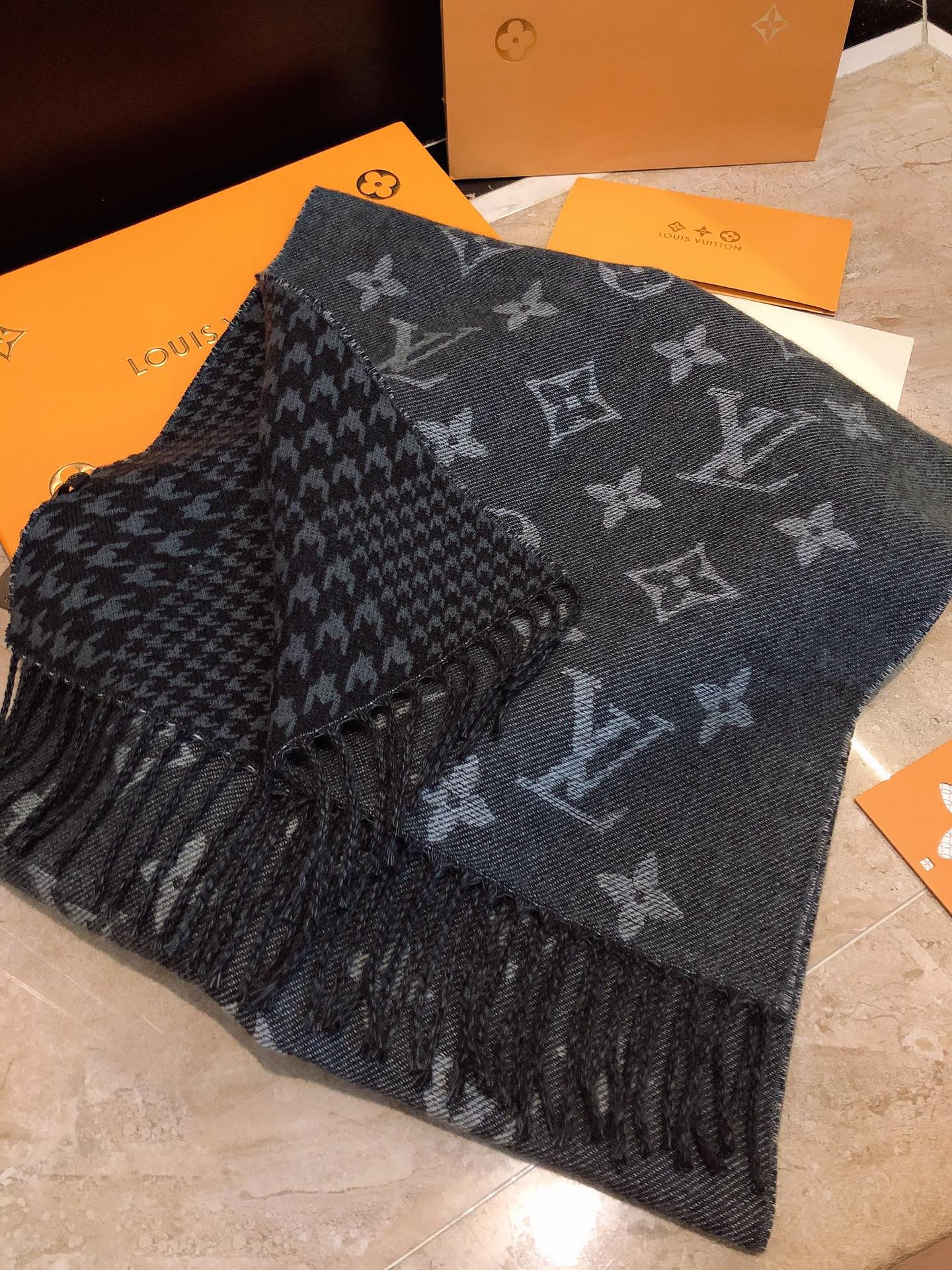 Louis Vuitton Monogram and Houndstooth Wool Scarf - Grey and Black Reversible Fringe Shawl