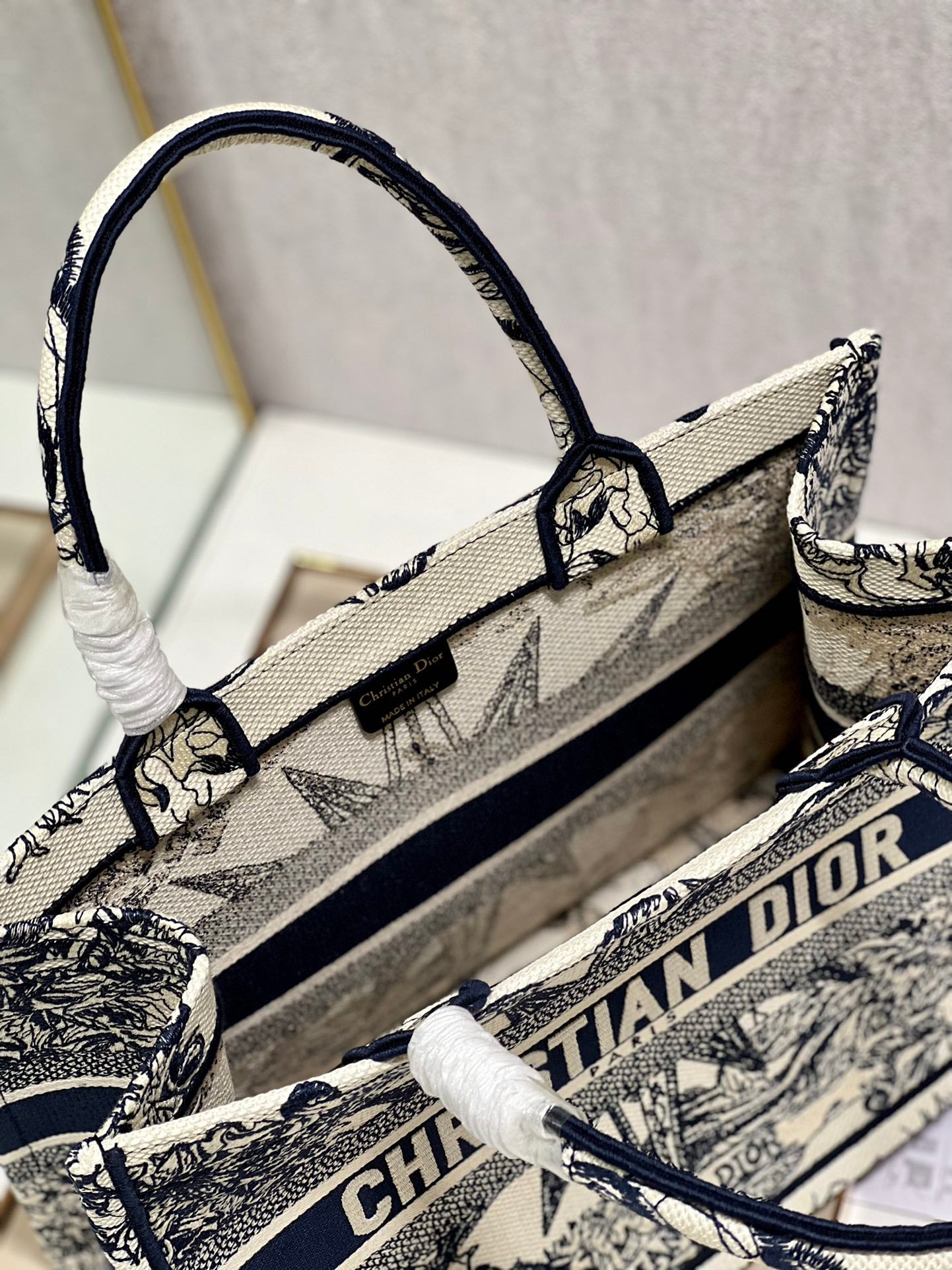 Dior Elegant Black and White Embroidered Star Canvas Tote Handbag
