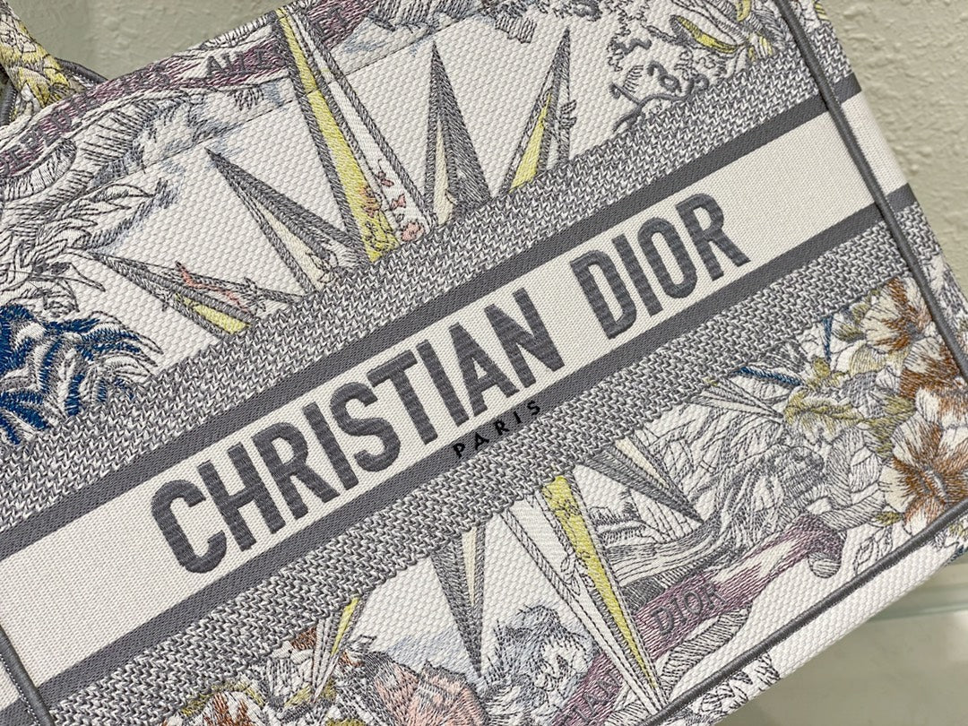 Dior Luxury Embroidered Canvas Tote Bag with Floral Star Design
