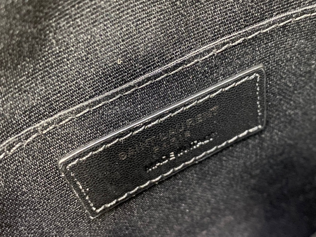 Saint Laurent Vinyle Round Camera Bag in Matelassé Grain de Poudre Embossed Leather