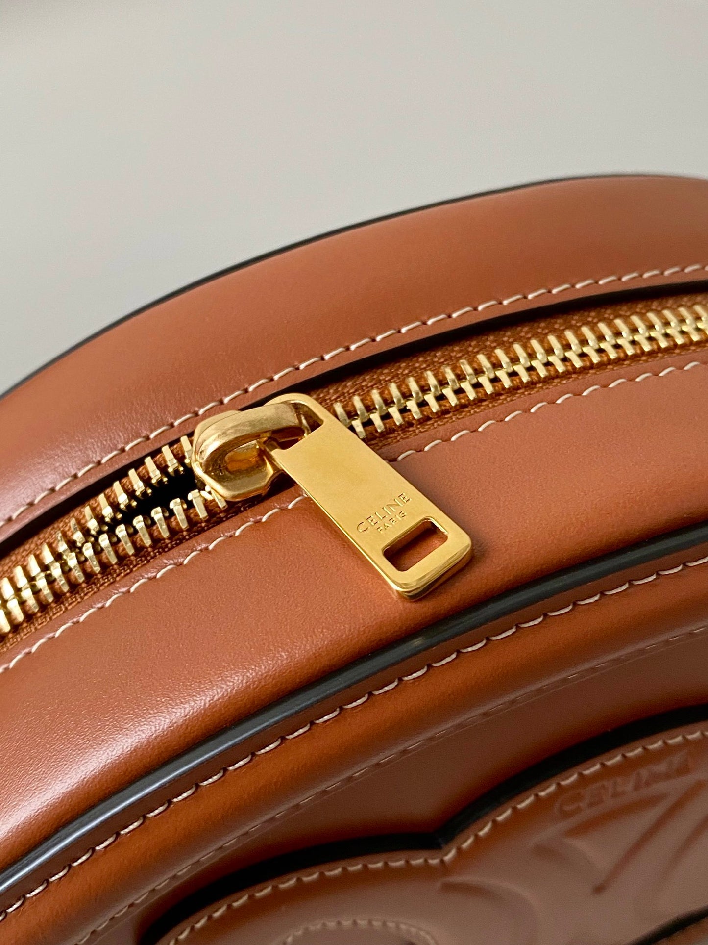 Celine Oval Bag Cuir Triomphe in Tan Smooth Calfskin Crossbody Purse