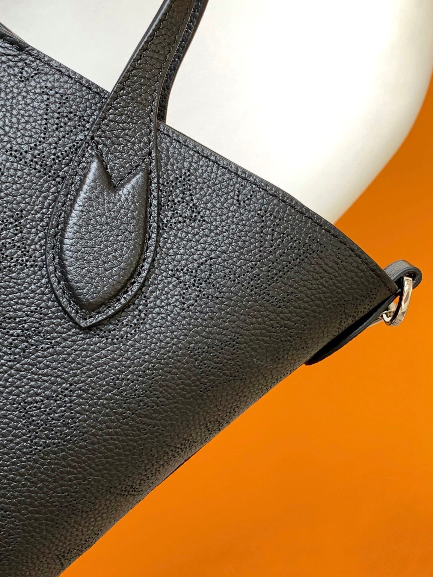 Louis Vuitton Carmel Hobo Bag Mahina Calf Leather Black
