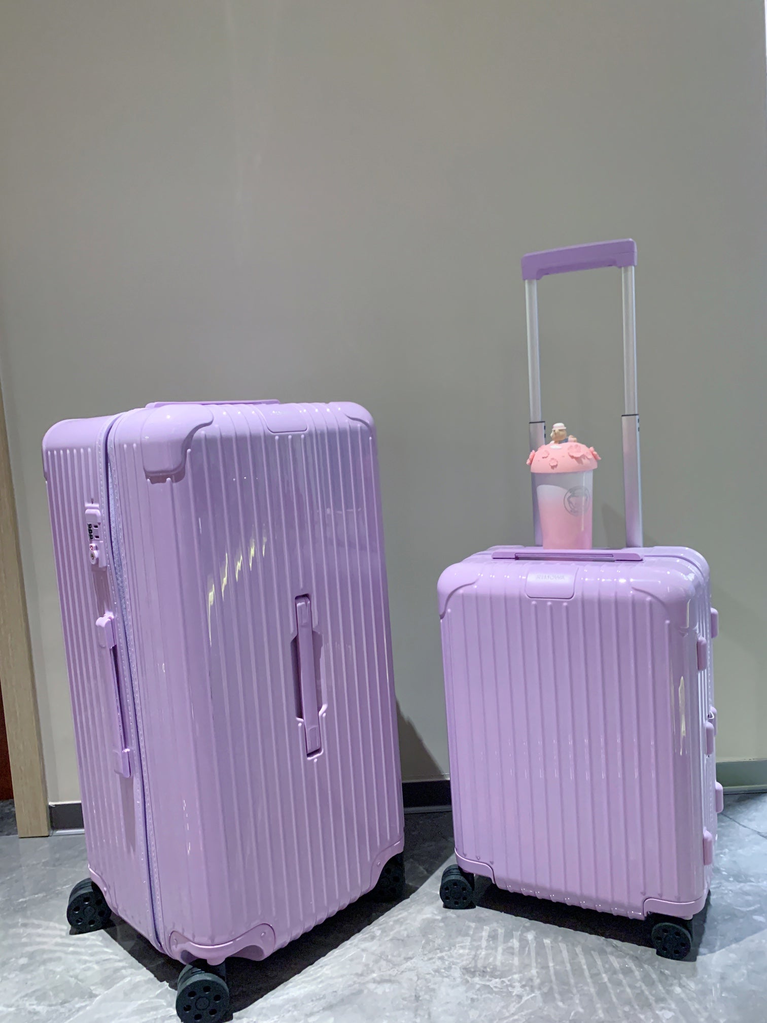 Pastel Purple Hardshell Spinner Luggage Travel Carry-On Suitcase