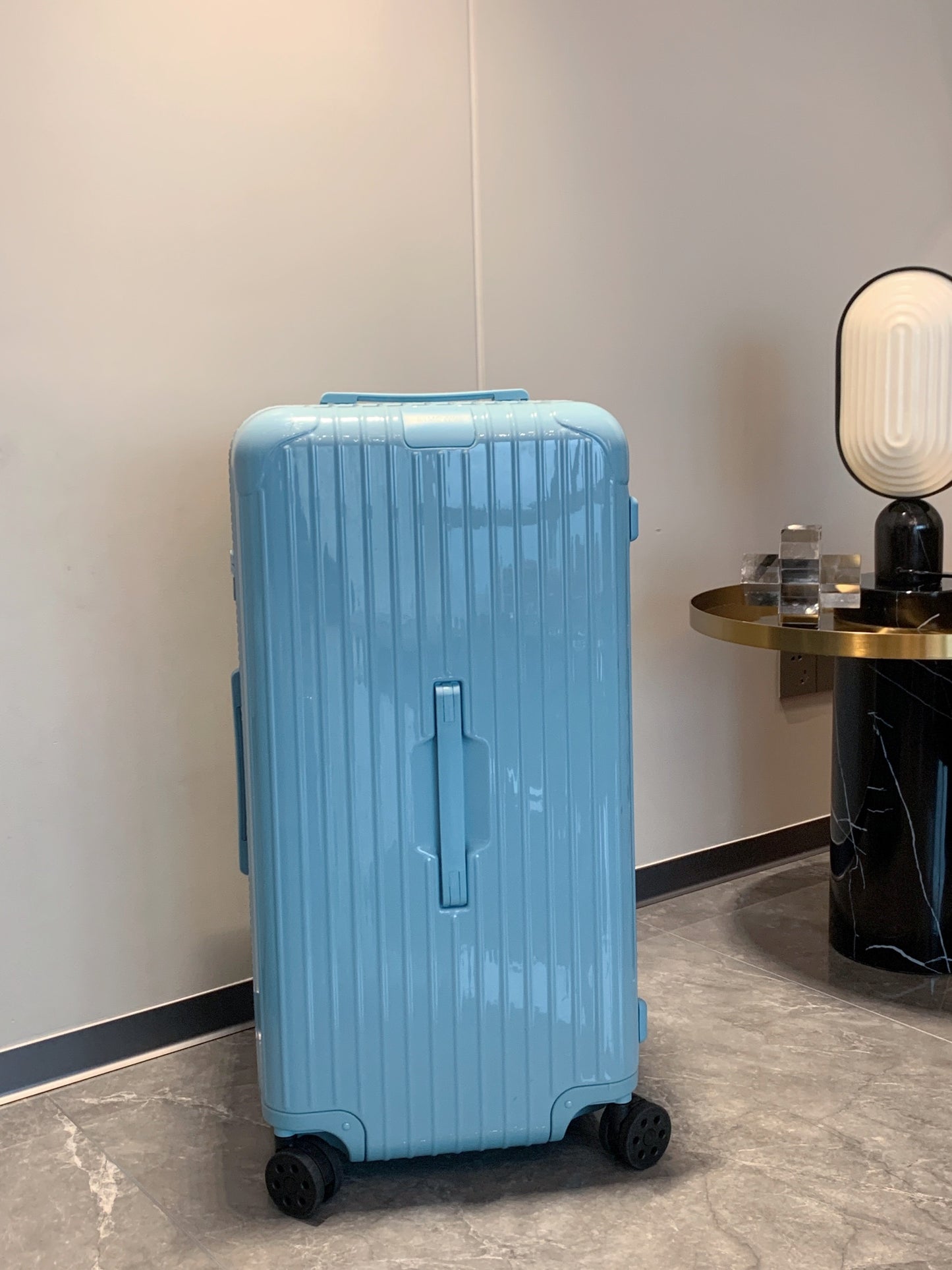 Modern Light Blue Hardside Spinner Luggage Travel Suitcase Set