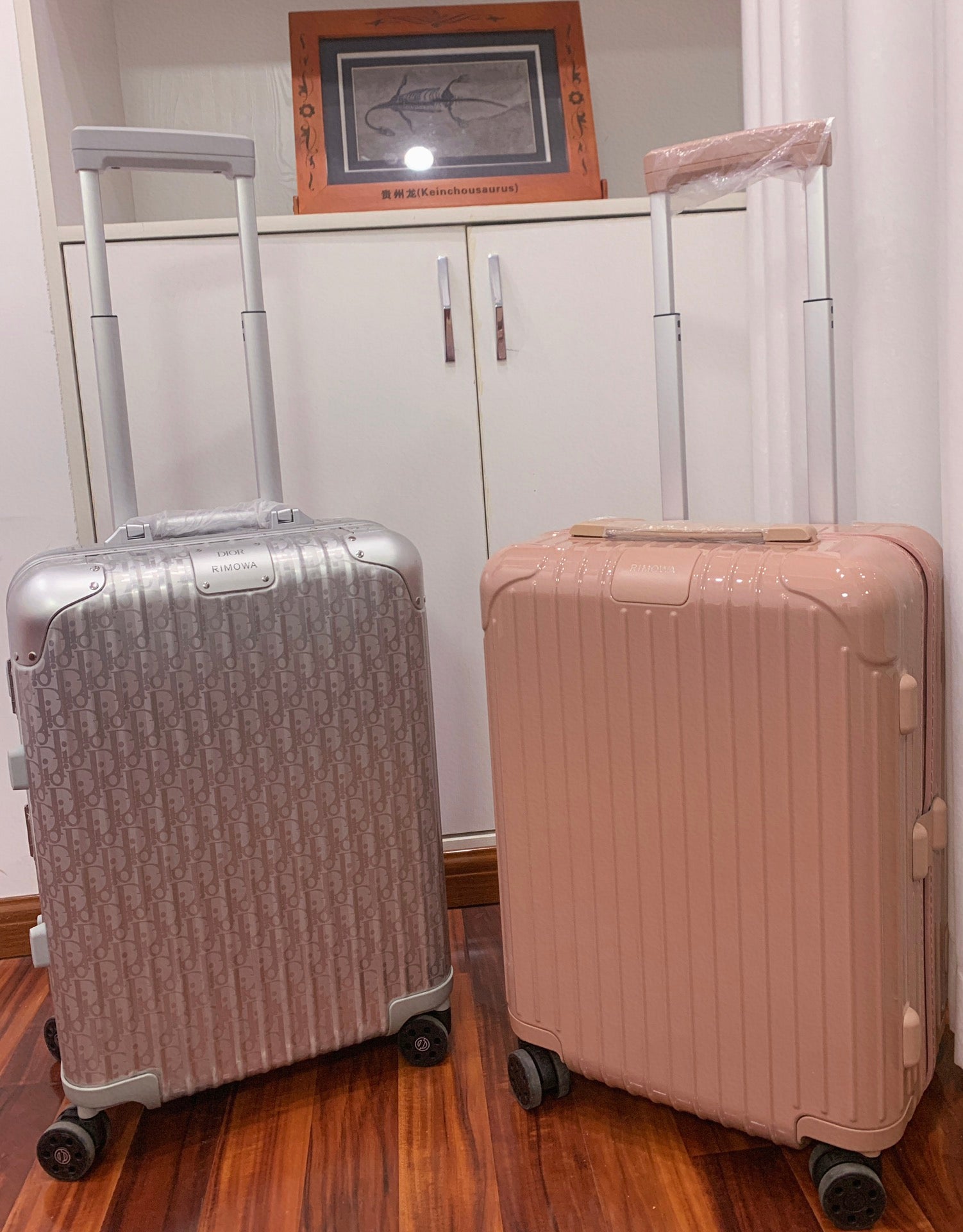 Modern Pastel Pink Ribbed Hardshell Carry-On Travel Suitcase