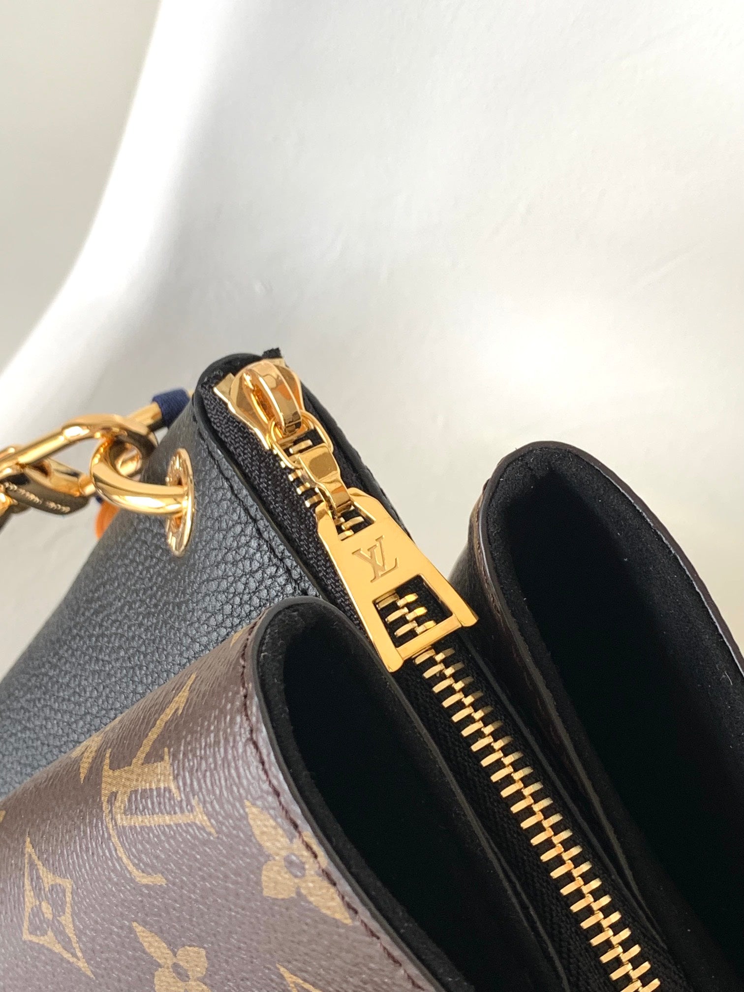 Louis Vuitton Luxury Brown Monogram Canvas Handbag with Tan Leather Handles