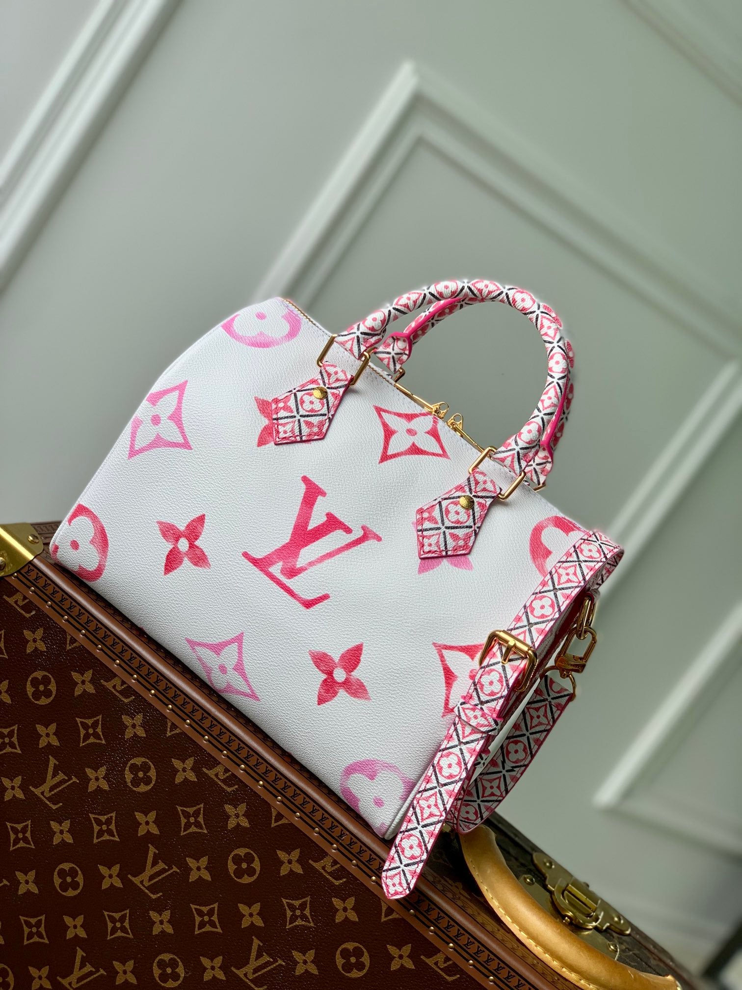 Louis Vuitton Luxury Pink and White Monogram Print Top Handle Handbag with Strap