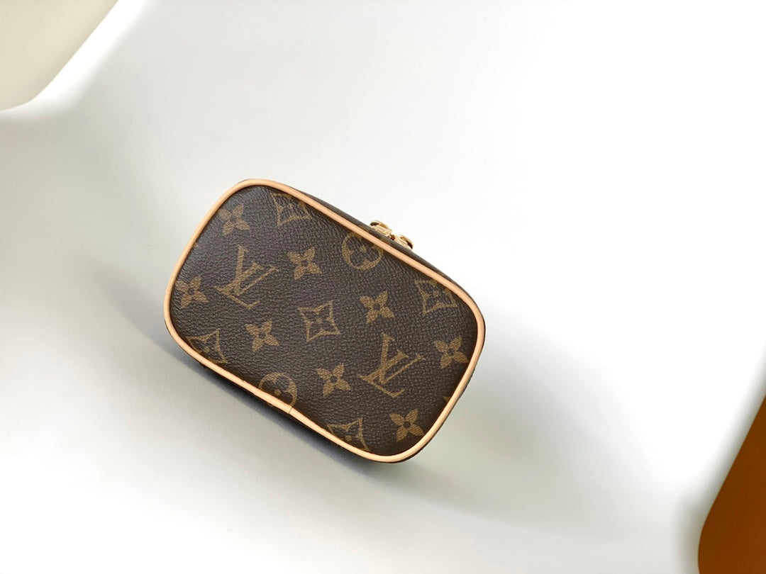 Louis Vuitton Designer Style Monogram Leather Cosmetic Vanity Travel Bag