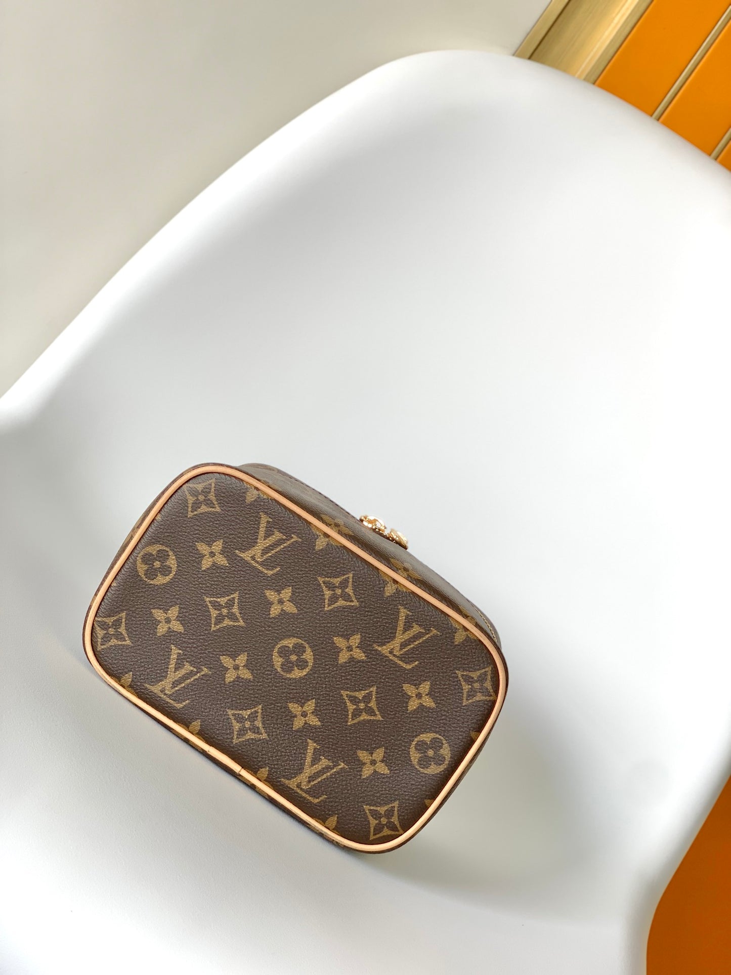 Louis Vuitton Luxury Brown Monogram Travel Vanity Case Cosmetic Makeup Bag