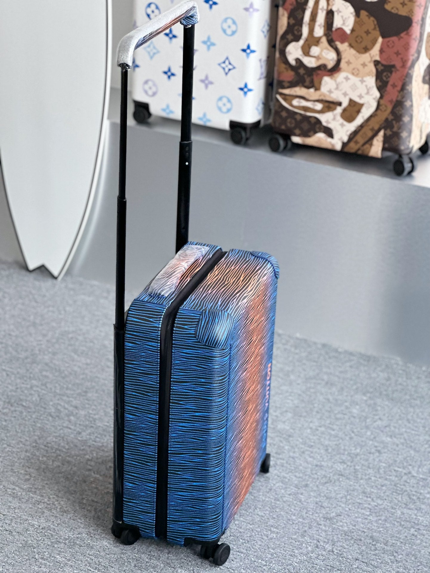 Gradient Blue and Orange Textured Hardshell Carry-On Spinner Luggage
