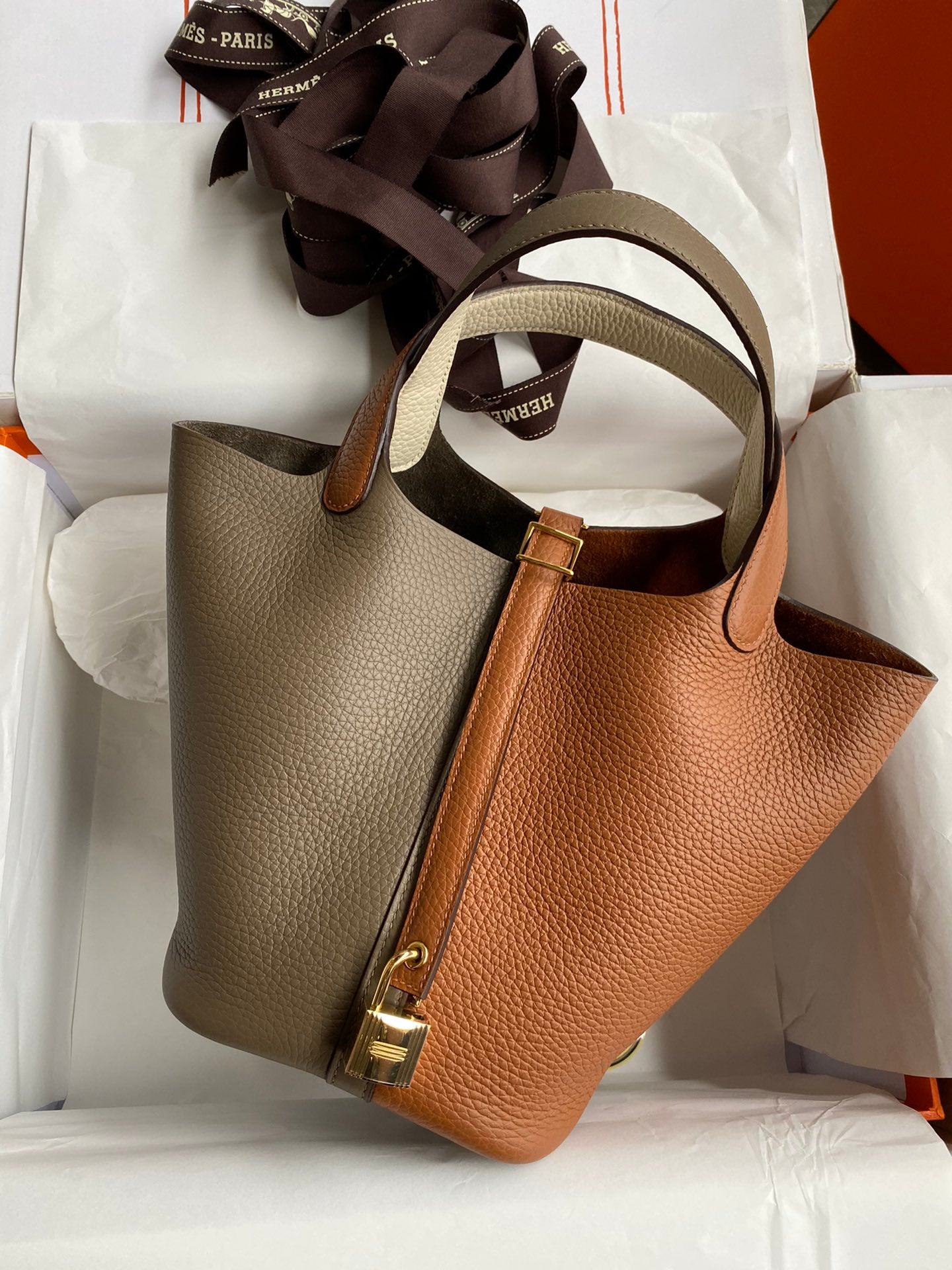 Hermes Picotin Lock 18 Bicolor Leather Handbag - Etoupe &amp; Gold