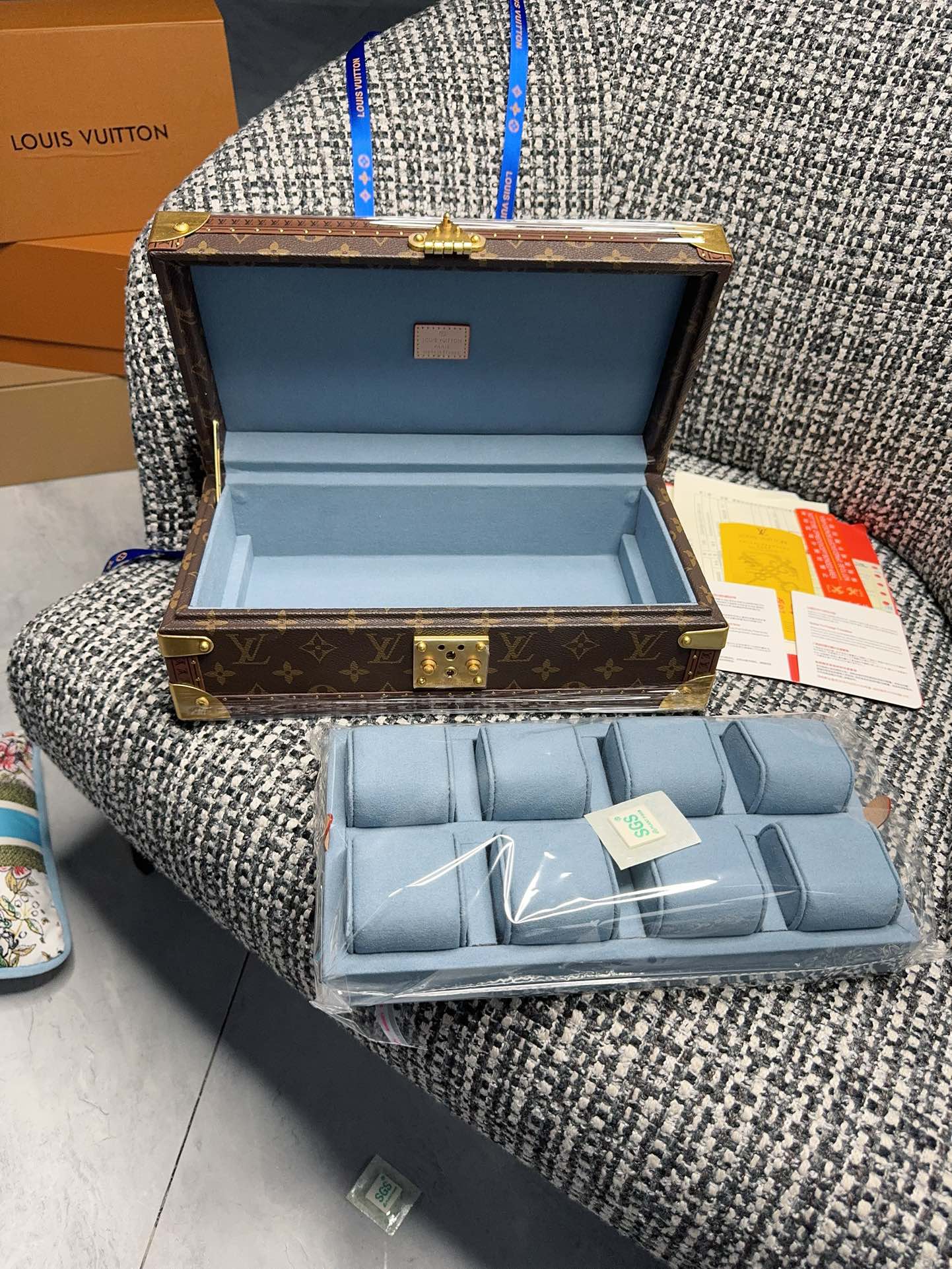 Luxury Black Monogram 8-Slot Watch Trunk Case with Removable Tray