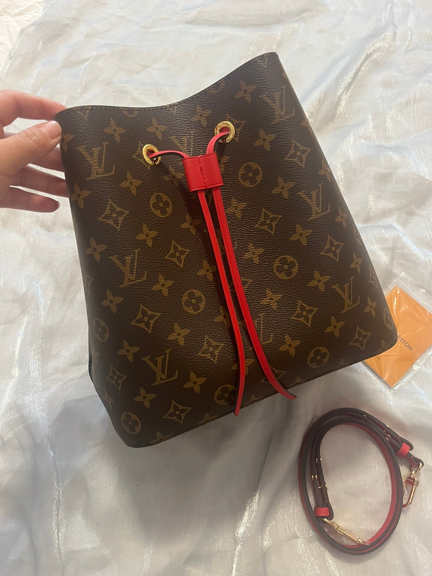 Louis Vuitton NéoNoé Monogram Canvas Bucket Bag - Cerise Red