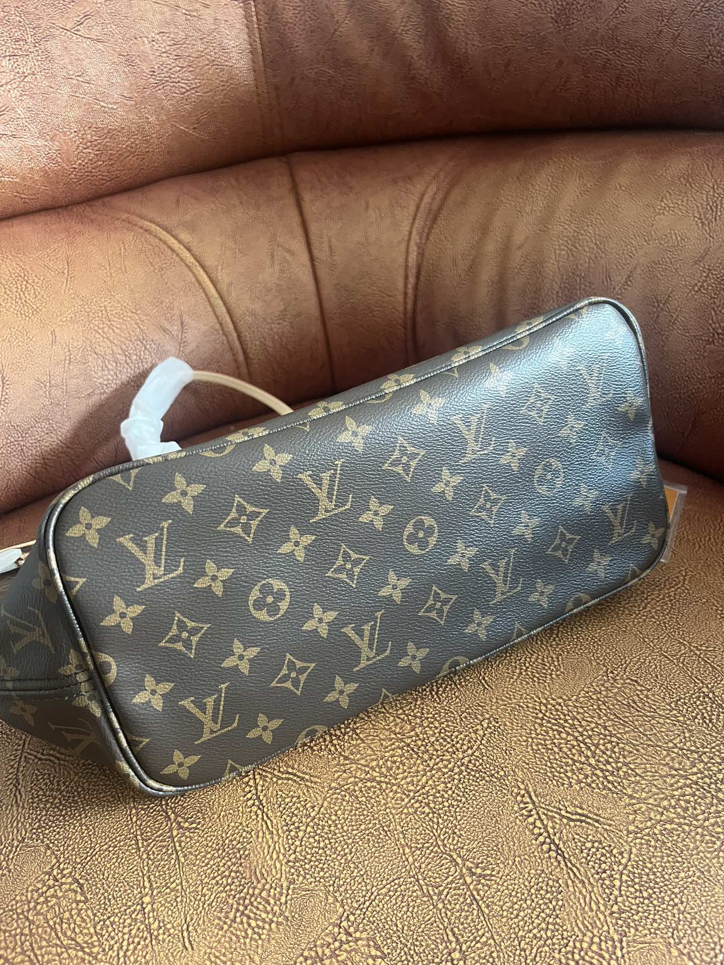 Louis Vuitton Classic Brown Monogram Print Tote Bag with Matching Pouch