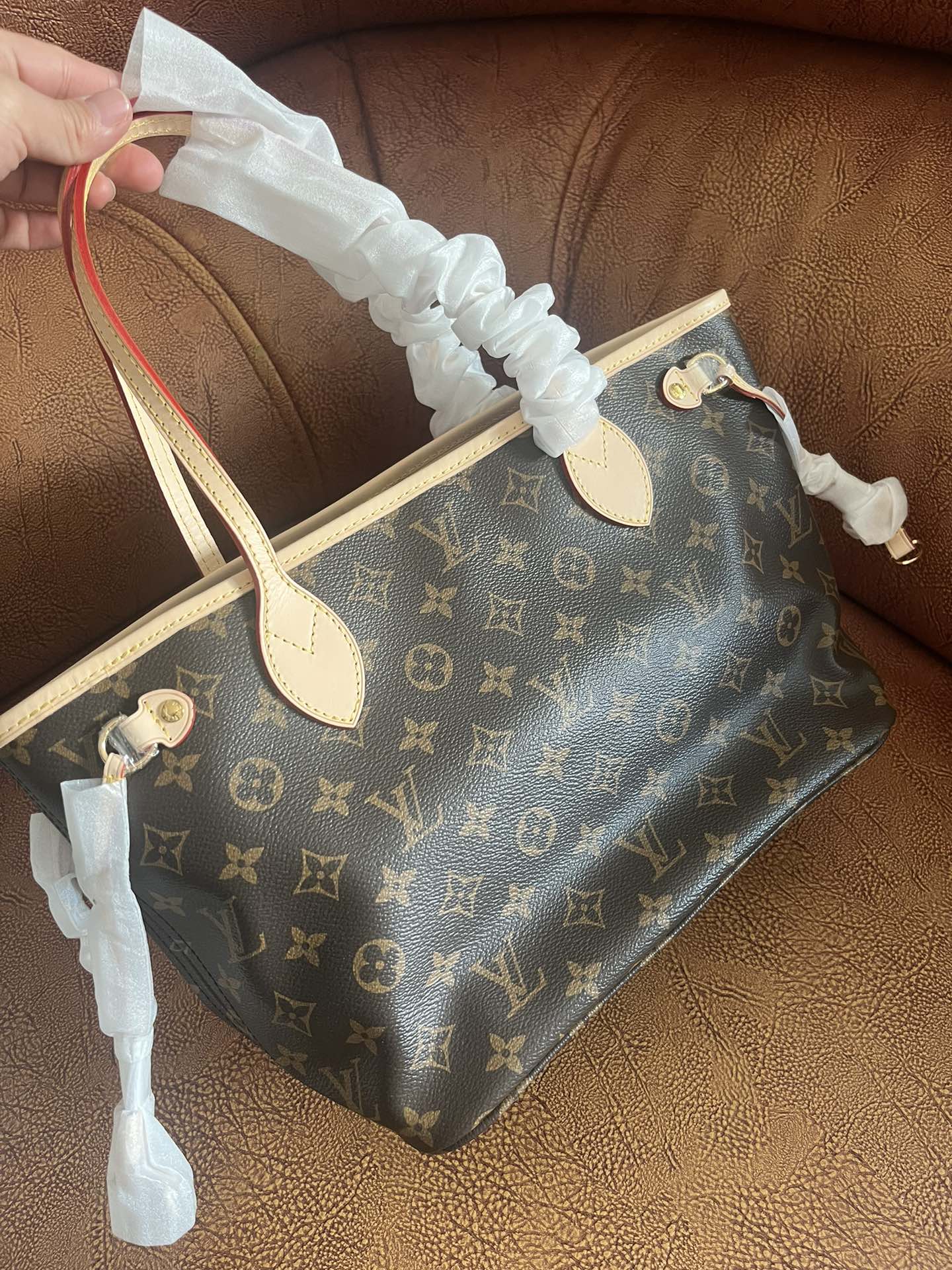 Louis Vuitton Women's Classic Brown Monogram Canvas Shoulder Tote Bag with Pouch