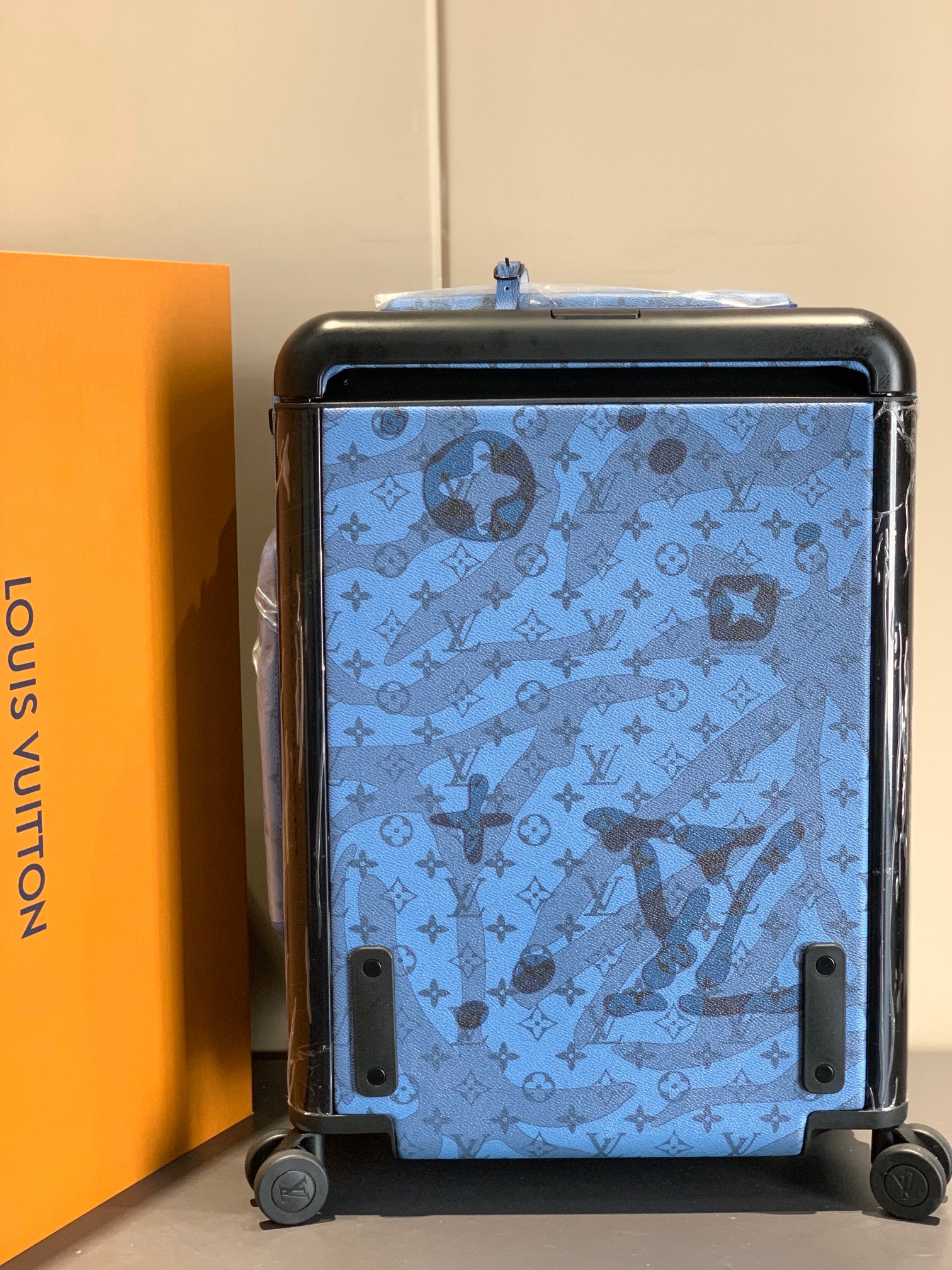 Blue Monogram Pattern Hardside Spinner Suitcase Rolling Luggage