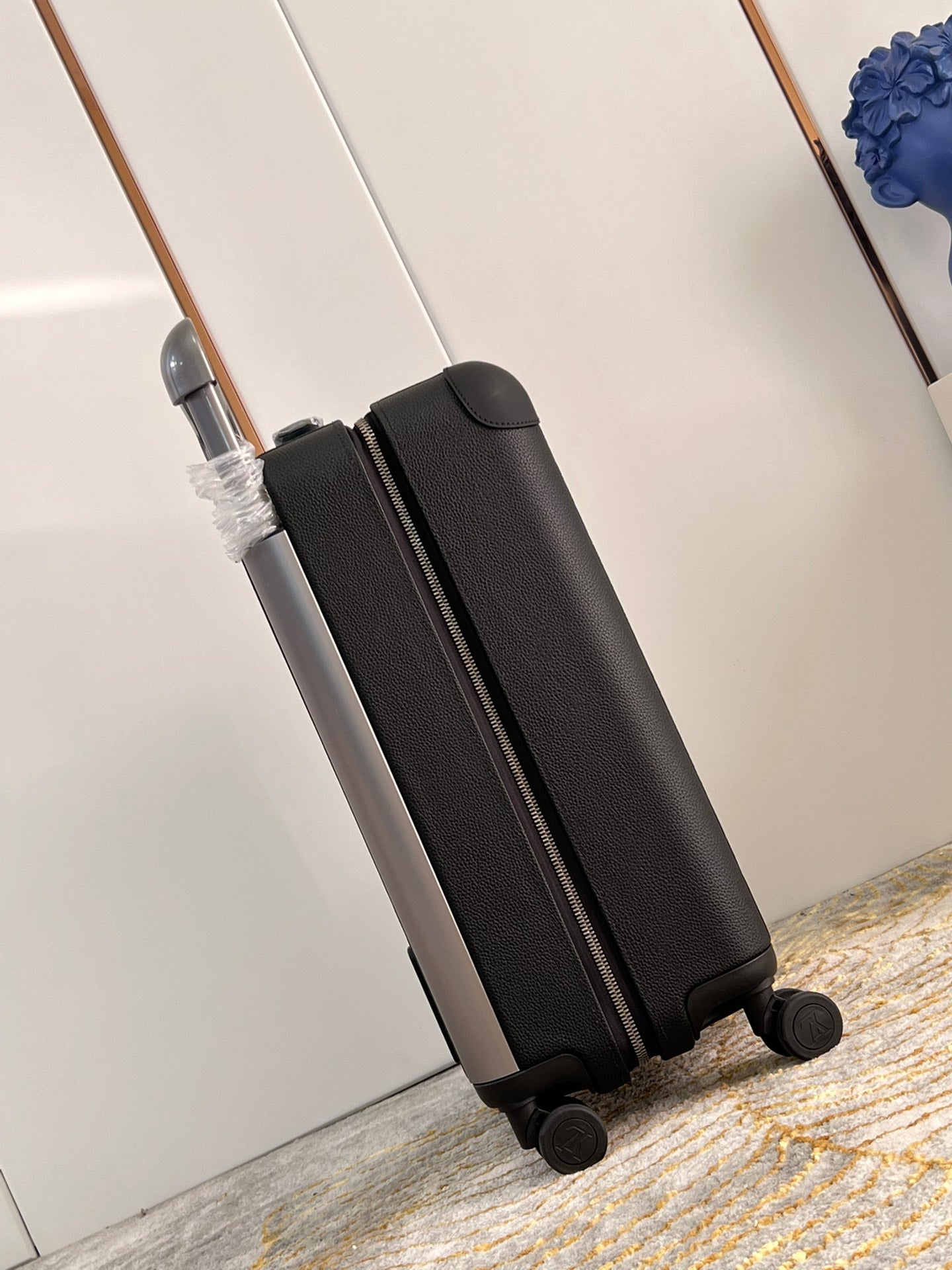 Sleek Black Hardside Carry-On Spinner Suitcase with Wide Handle