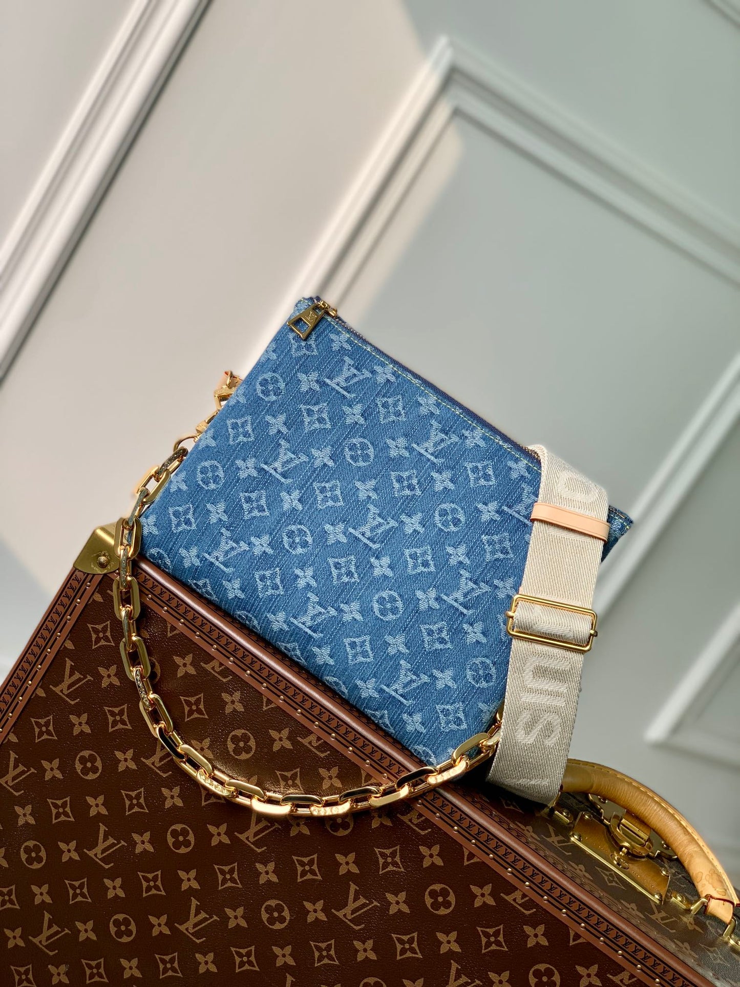 Louis Vuitton Blue Denim Monogram Print Crossbody Bag with Chunky Gold Chain