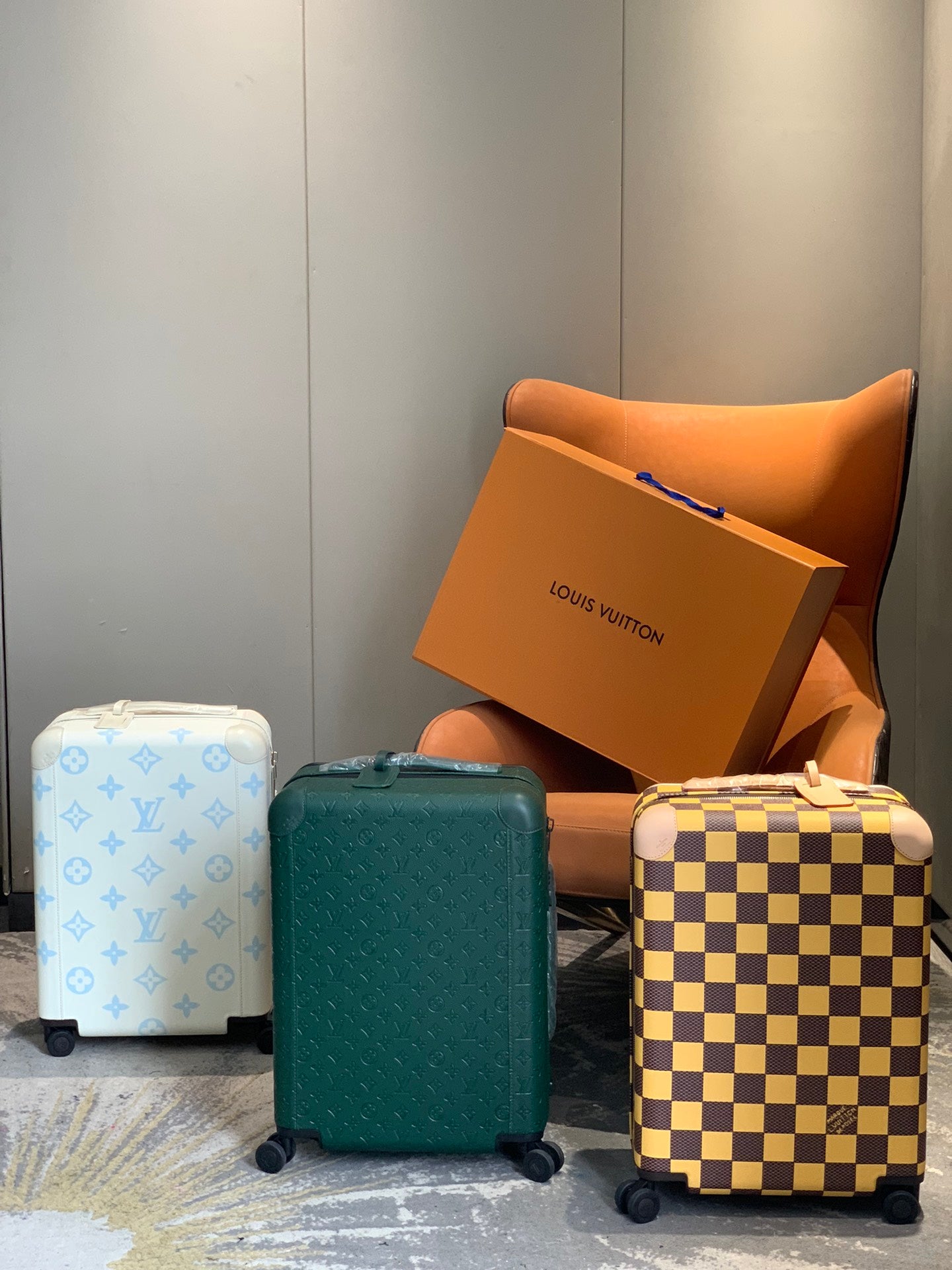 Luxury Hardside Spinner Suitcase with Monogram and Checkerboard Prints
