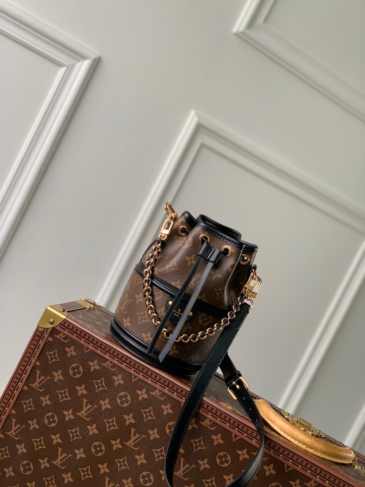 Louis Vuitton Duffle Bag Monogram Canvas - Black Leather Trim