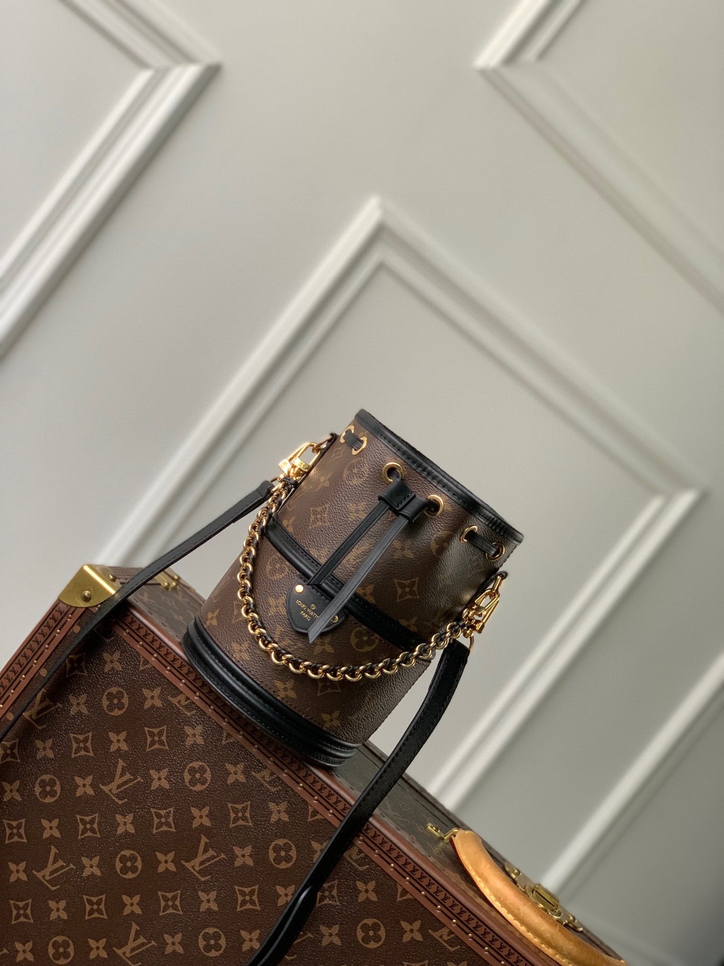 Louis Vuitton Duffle Bag Monogram Canvas - Black Leather Trim