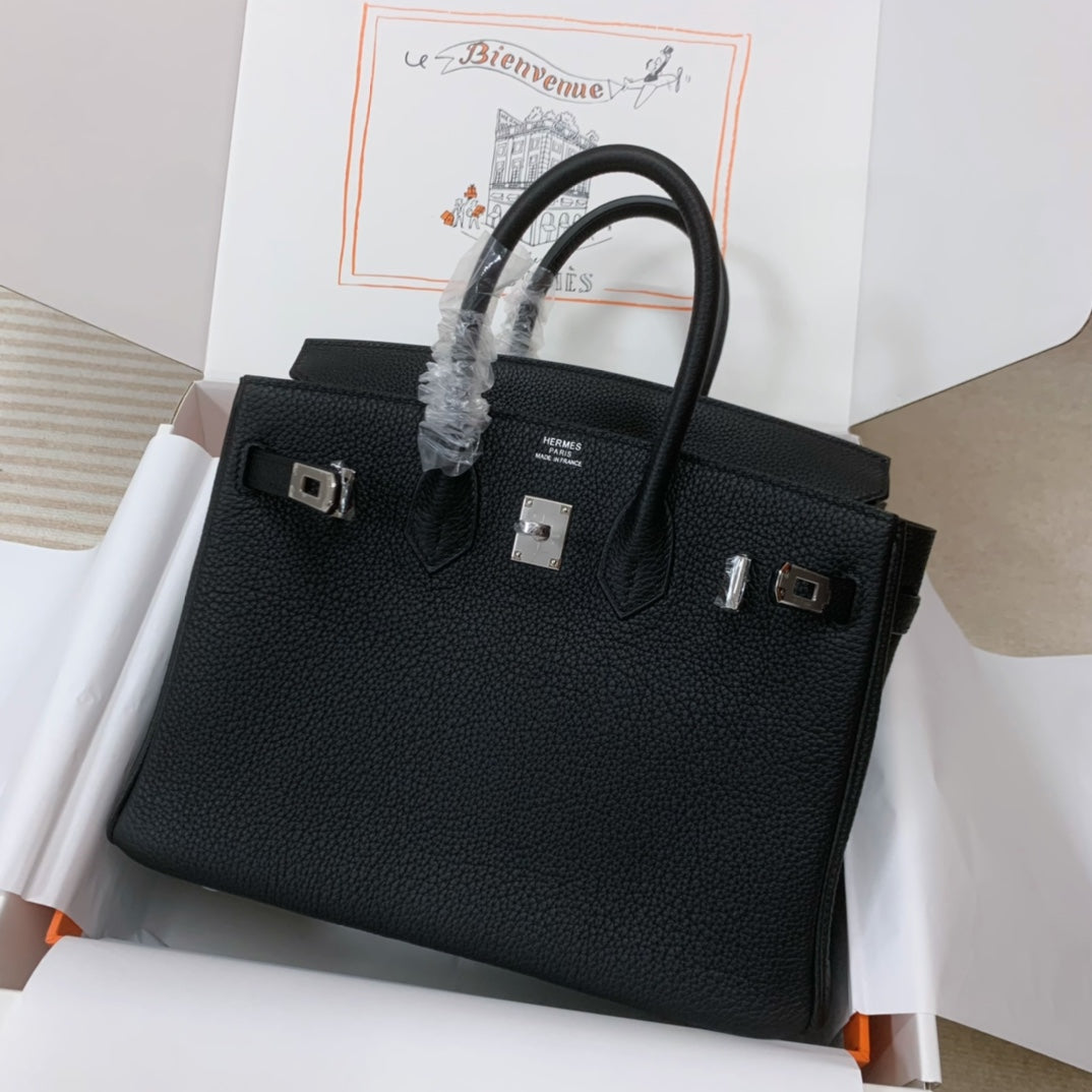 Elegant Black Leather Handbag with Silver Hardware - Classic Birkin Style Tote