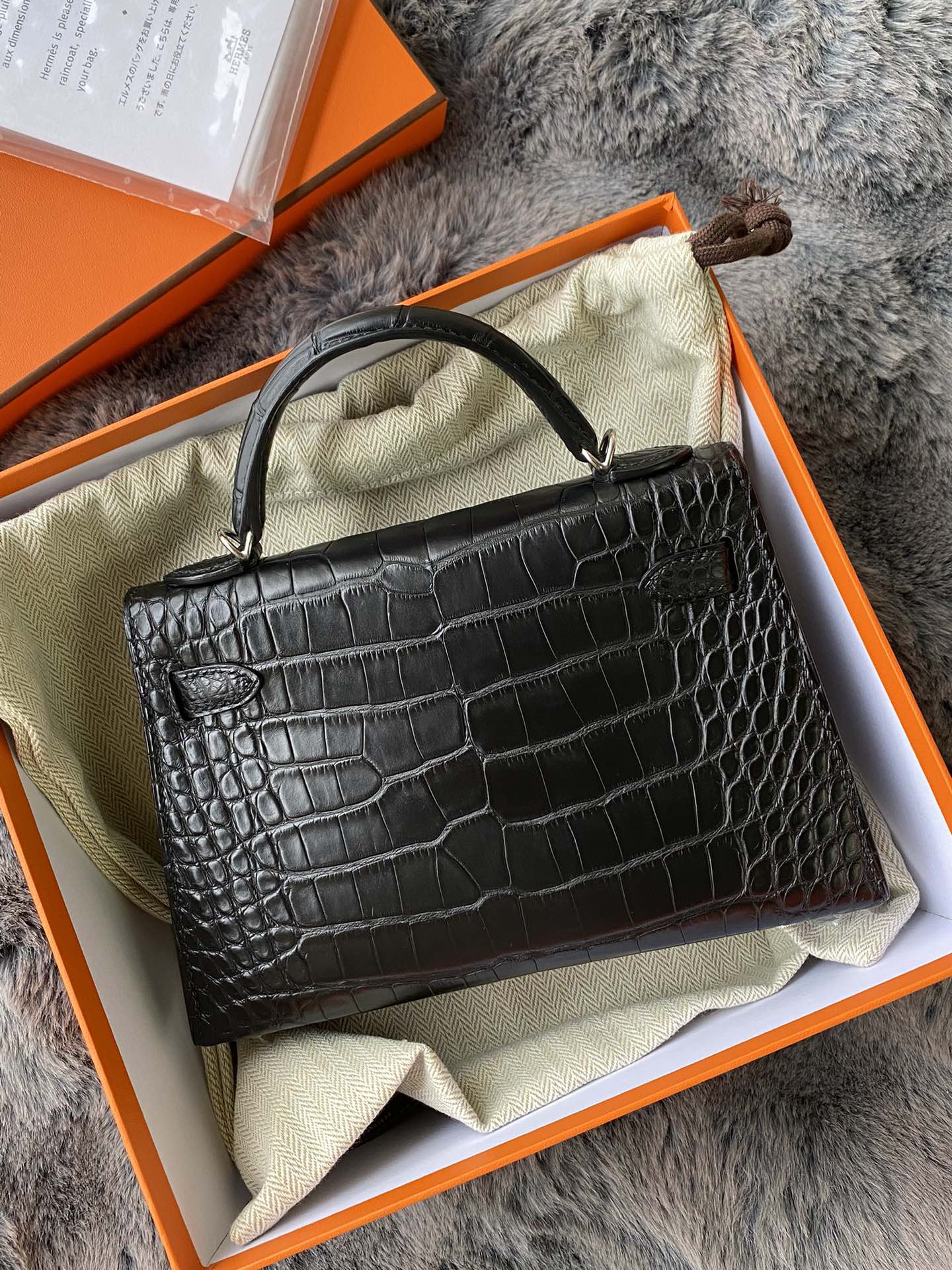 Luxury Black Crocodile Embossed Top Handle Bag - Elegant Designer Style