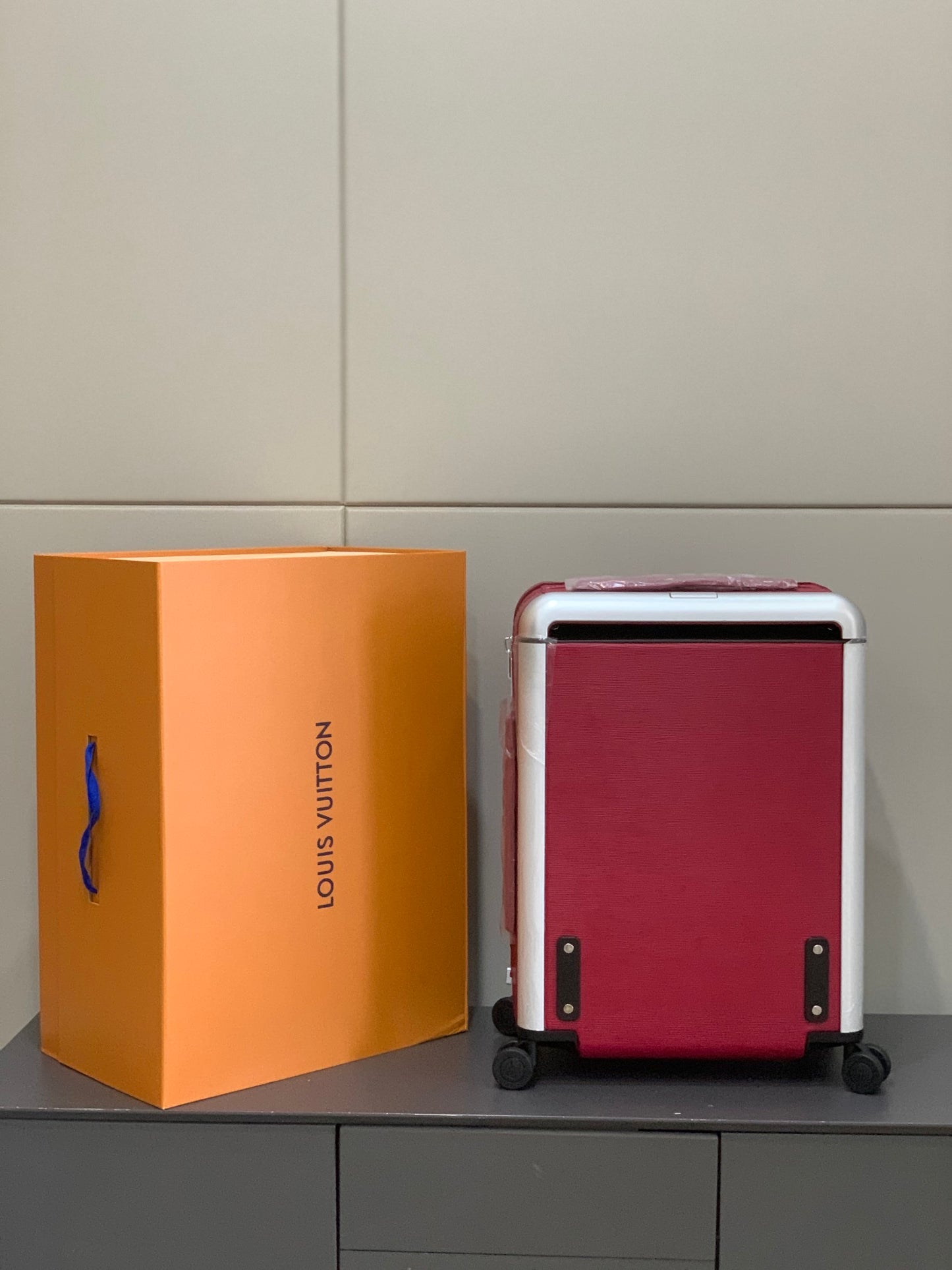 Premium Red Textured Leather Rolling Suitcase Spinner Luggage