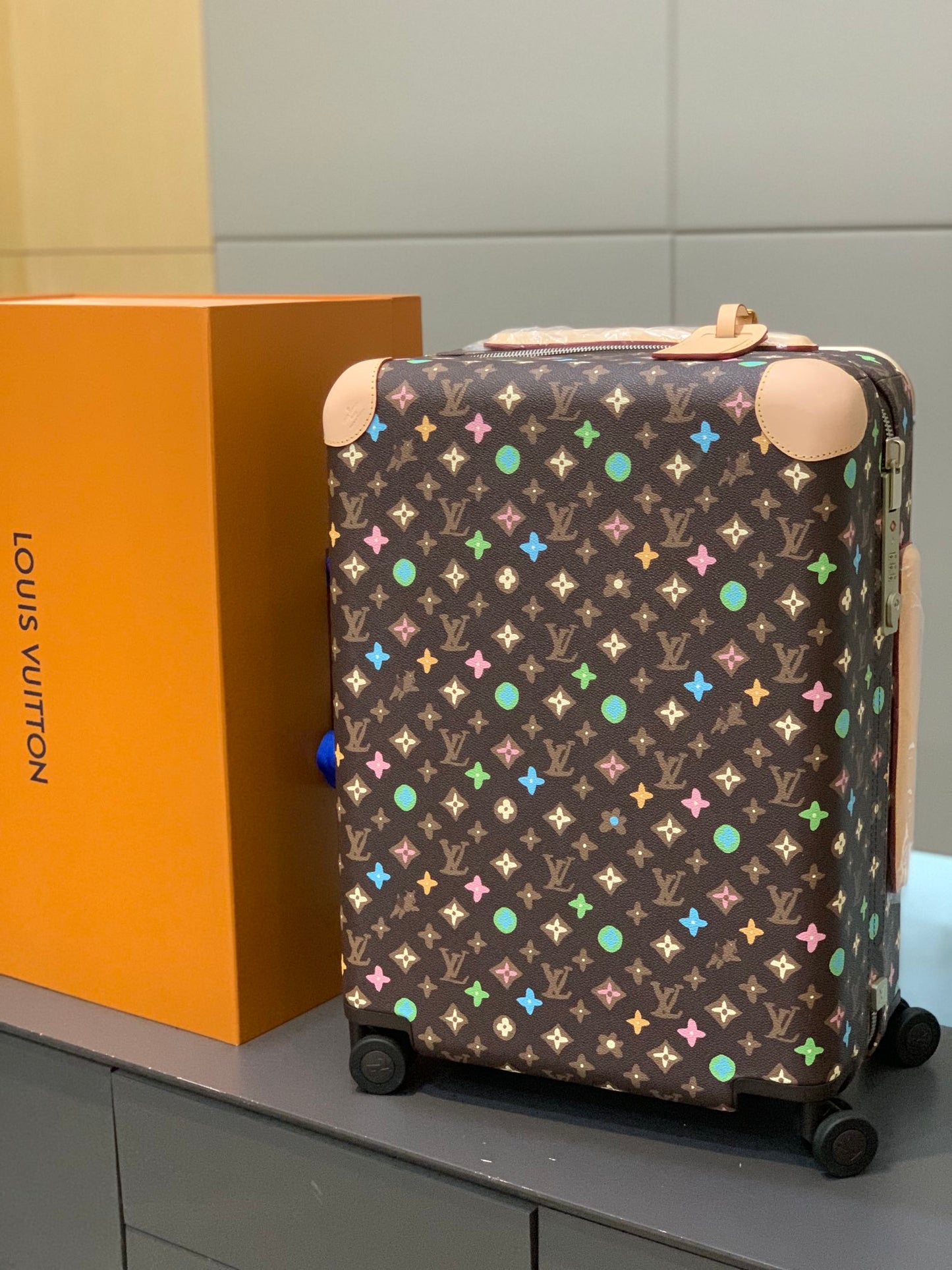 Brown Multicolor Monogram Pattern Carry-On Spinner Suitcase