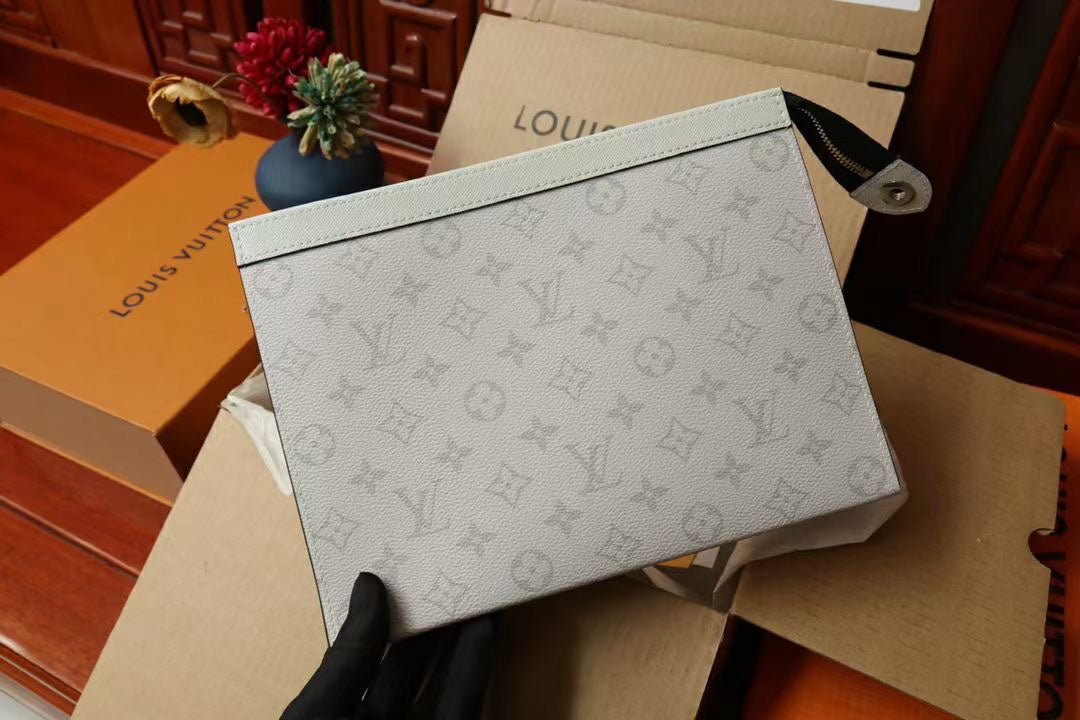 Louis Vuitton Classic White Monogram Canvas Clutch Bag Zippered Pouch