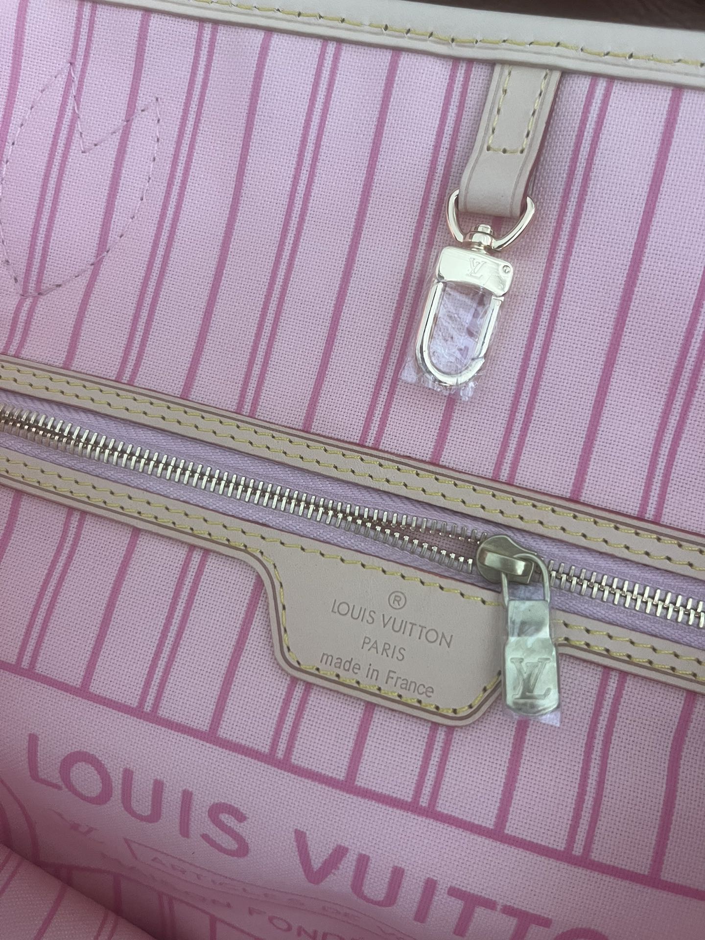 Louis Vuitton Classic Grey and White Checkerboard Canvas Shoulder Tote Bag