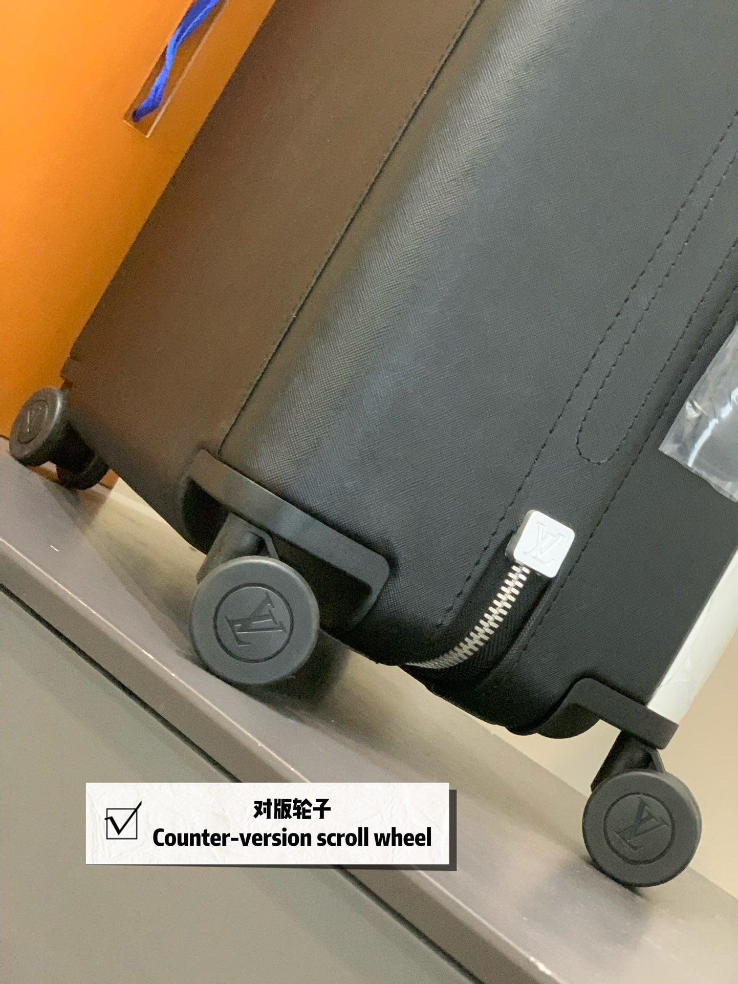 55cm Black Hardshell Spinner Suitcase Carry-On Travel Luggage