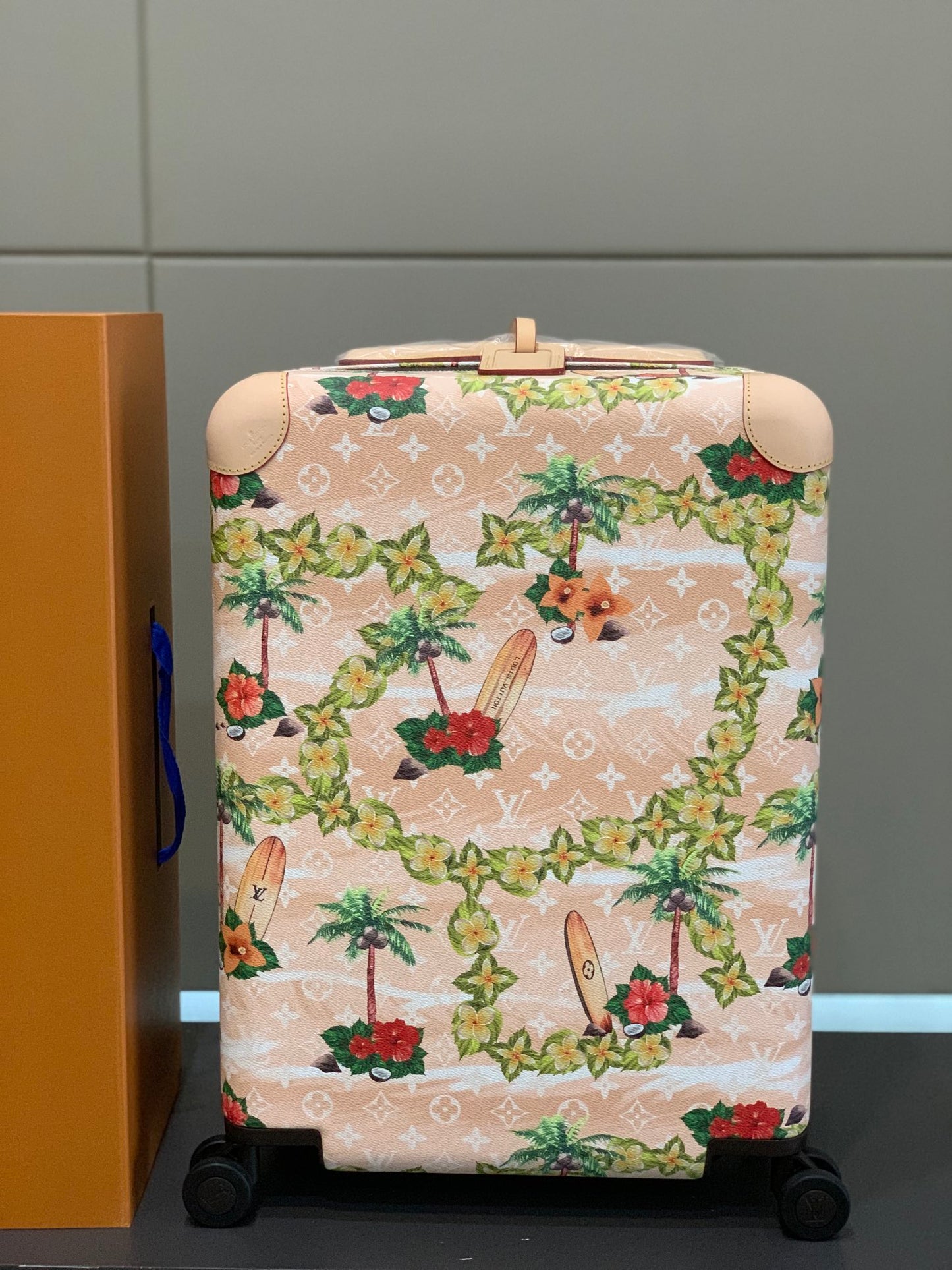 Pink Tropical Palm Tree Print Rolling Suitcase Travel Luggage
