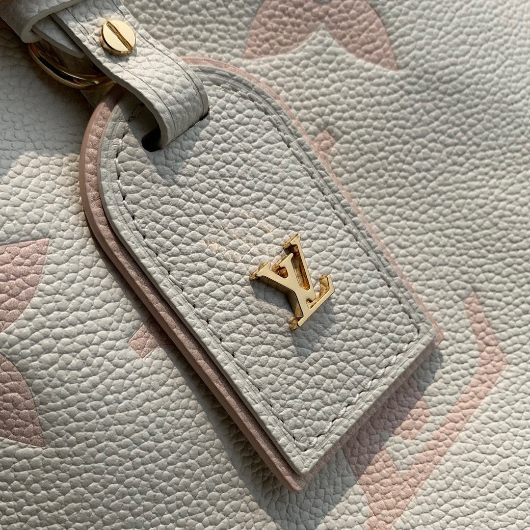 Louis Vuitton White and Pink Monogram Pattern Leather Shoulder Handbag