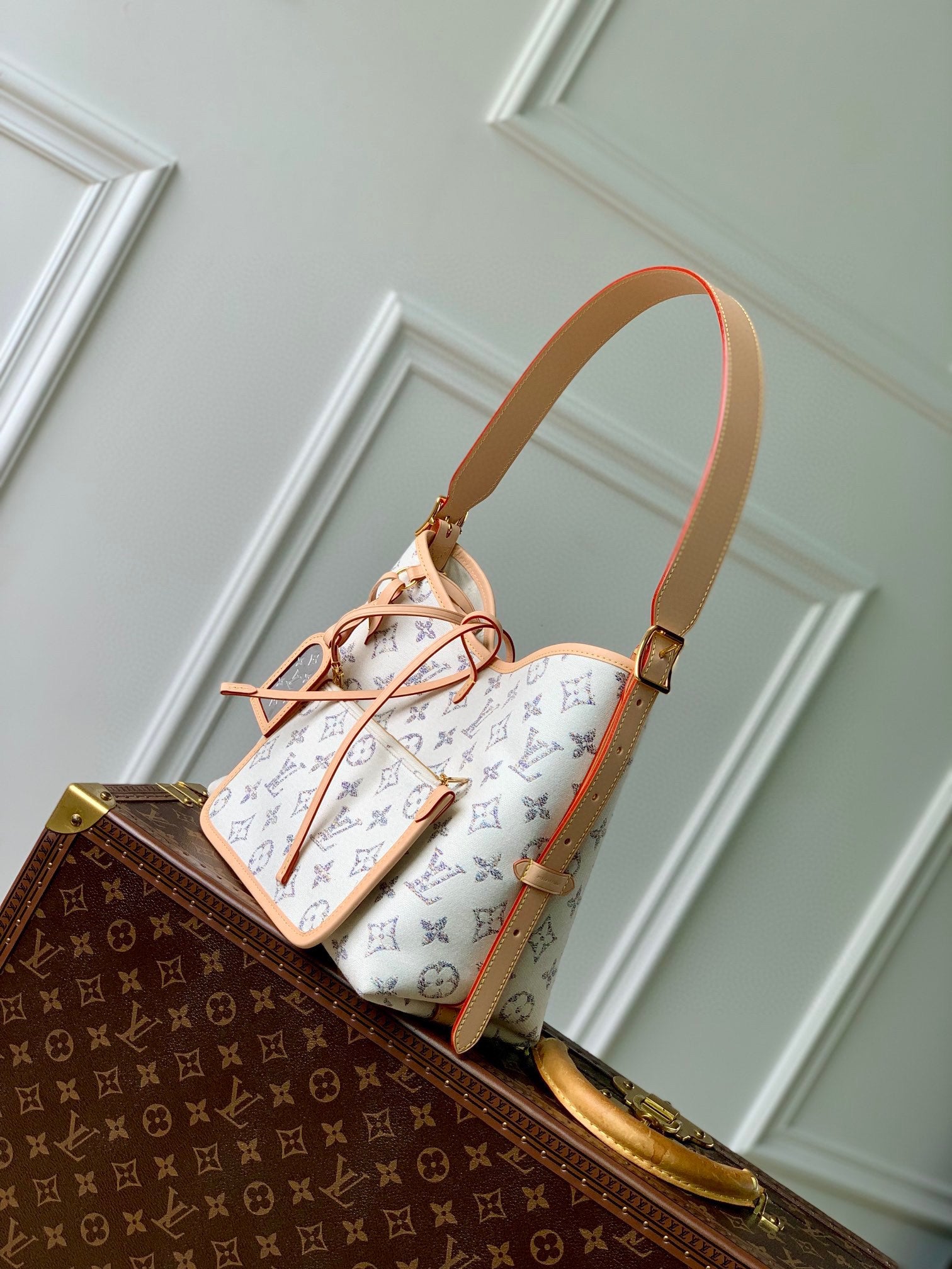 Louis Vuitton Classic Monogram Canvas Hobo Shoulder Bag with Bow Detail