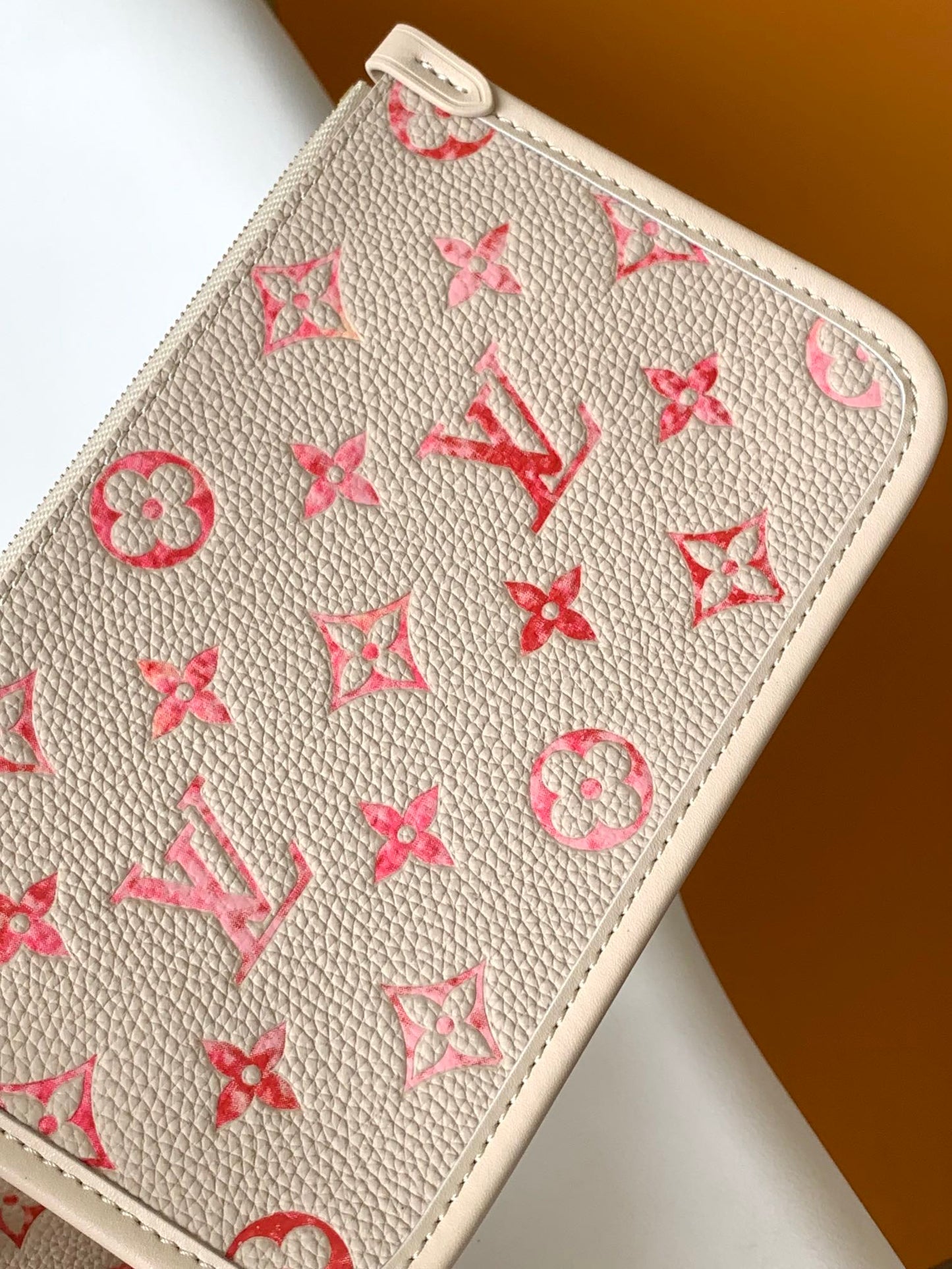 Louis Vuitton Elegant Pastel Pink Monogram Hobo Shoulder Bag for Women