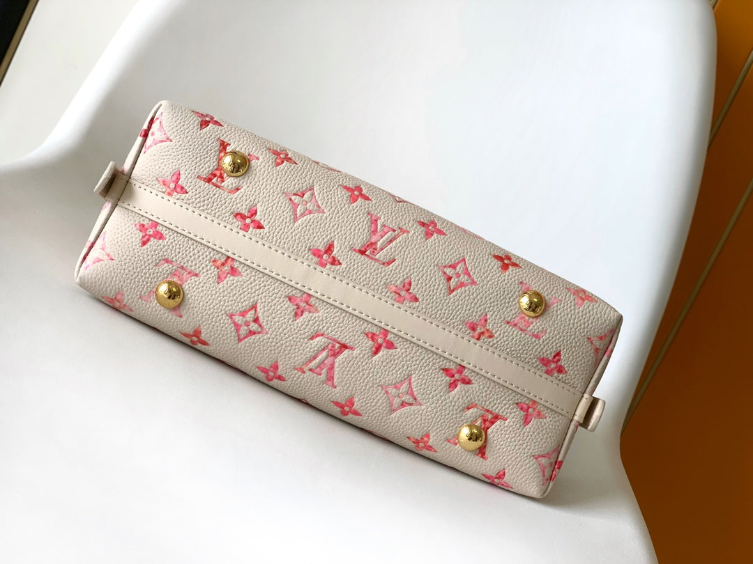 Louis Vuitton Elegant Pastel Pink Monogram Hobo Shoulder Bag for Women