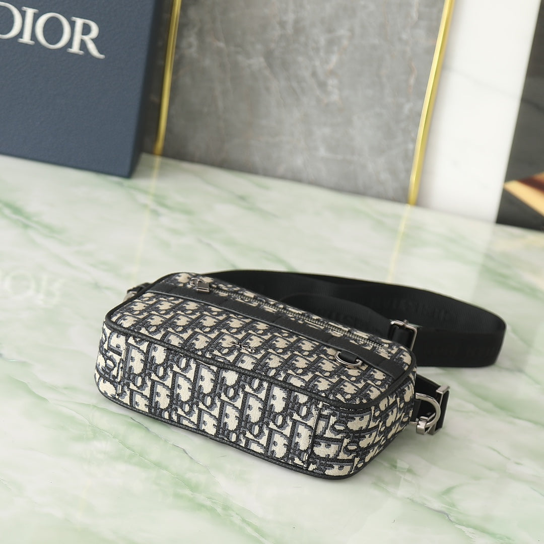 Dior Safari Messenger Bag in Blue Oblique Jacquard and Grained Calfskin