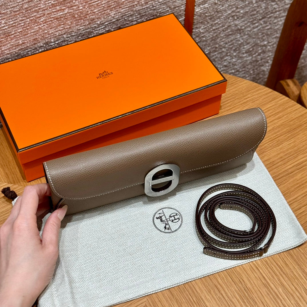 Hermès In-the-Loop Phone Pouch - Taupe Leather with Palladium Hardware