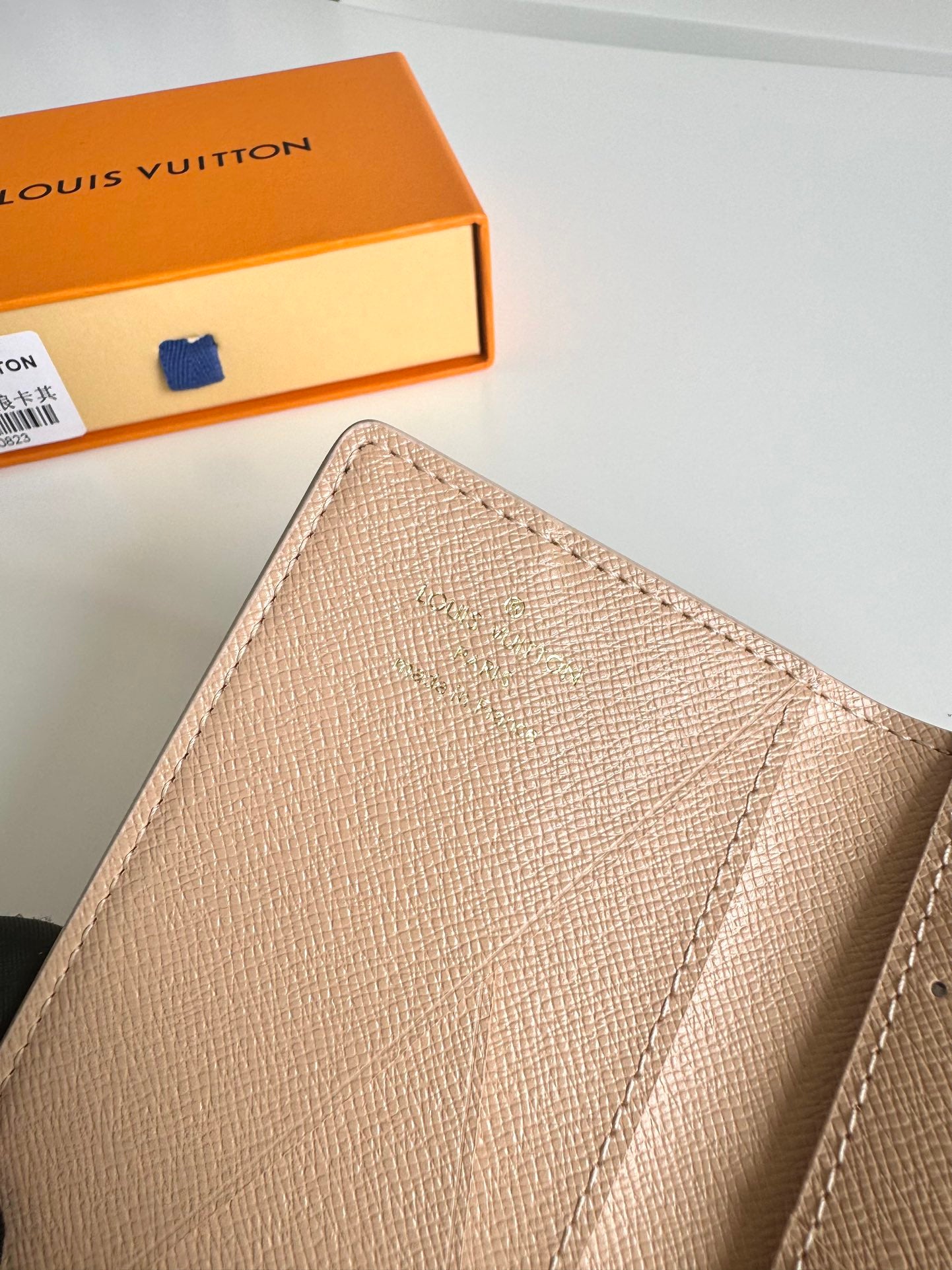 Louis Vuitton Tropical Beach Surfboard Floral Print Beige Passport Holder